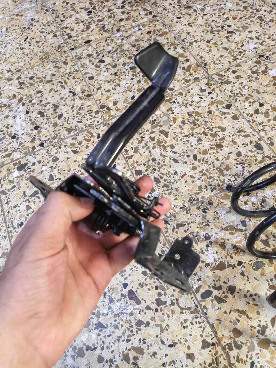 قفل بنيد • K4+ • لويه
