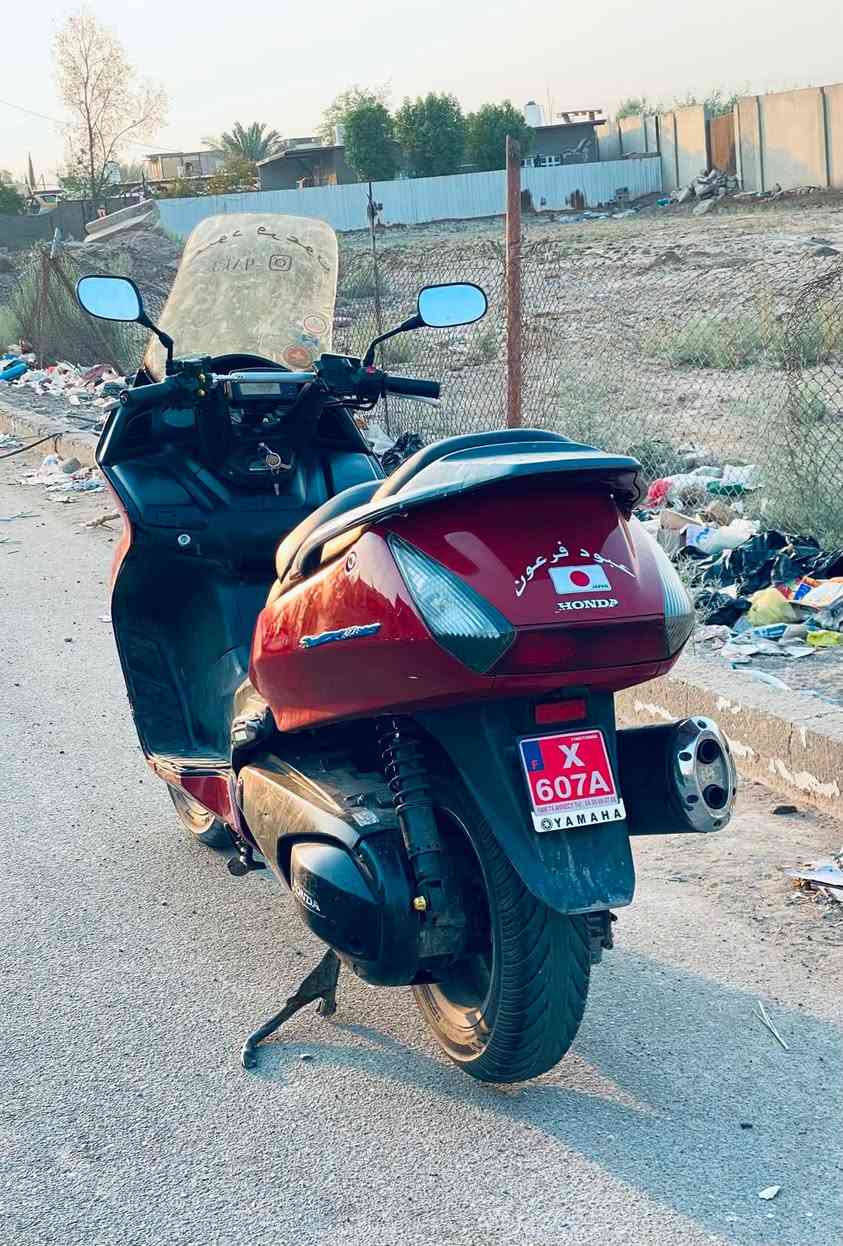 سلفر ونج 400
دراجه مكفوله 
فقط الكشر شوفت عينك 
اوفر مود 
شلعه معدل 
كهربايات مكفوله 
مكينه خرسه مكفوله من الفتح والتبخير والنضوح 
ترايك وين ميعجبك ڪلشـჂ̤ بيهة شغال 
زنون عالي 
دراجه مال جناي 
سعر 13 وبيهة مجال 
مكان بغداد الشعب 
هـ***********
