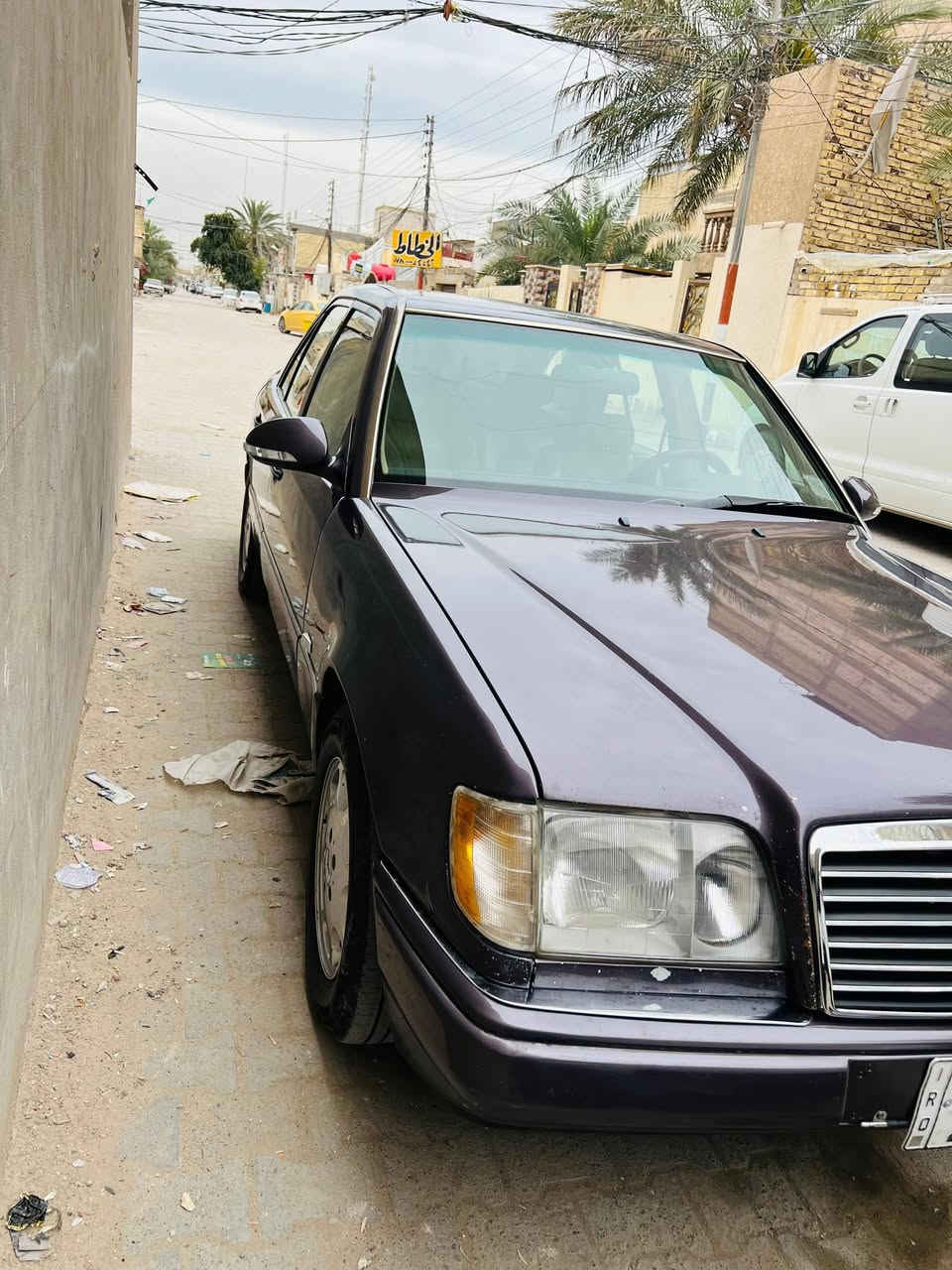 W124 e320 1992
بيبي شبح للبيع 
جاهزة من كلشي ومكفوله من الضربه والخياس 
قواعد دبلات بلاديه غرفة جلد بيجي كهربائيه بالكامل

المواصفات 🔥
  
-جام اوتو 

-سوبر سويج 

-مكينه خراطيم 320 مجاول 

-كير بعده زيرو مال حاويه 

-تخم تاير جديد 

-تبريد ثلج 🥶

-حداديه كلها زيرو وجديده 

-مسويلها ادامه وسيرفس كامل قبل اسبوع 

-الرقم الانكليزي باسمي مداور ثاني يوم 

-السياره جاهزه من كلشي ومكفوله وبيها تراي للوين ماتريد .

للاستفسار الاتصال :
*********** 
واتساب او على الخط موجود
