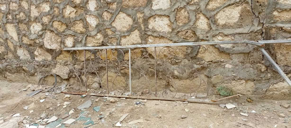 محجر قطعتين • ارتفاع ٨٢سم • مدينه الصدر الدسيم
