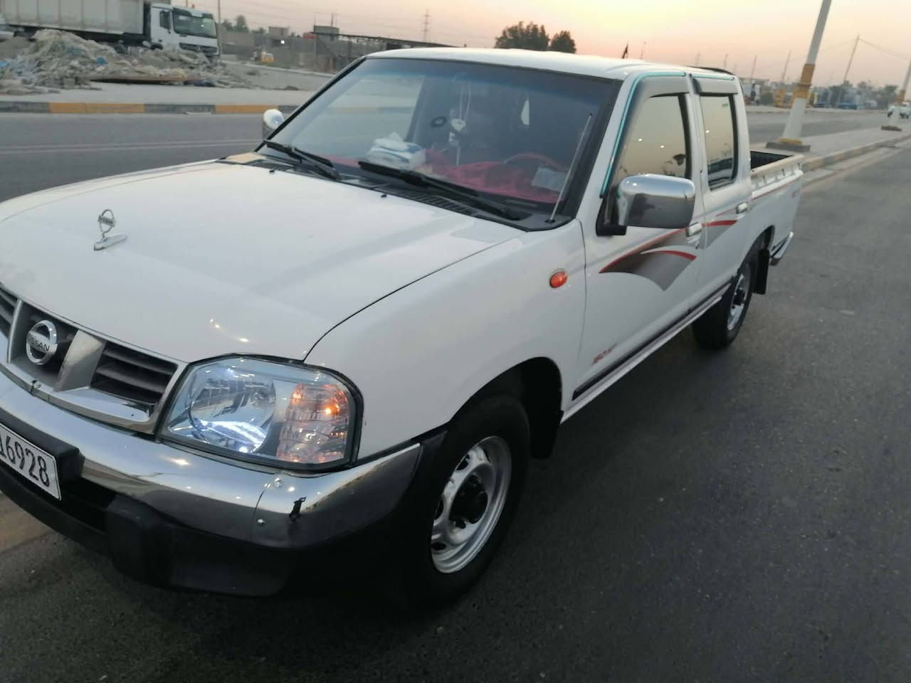 بيكم نيسان موديل ١٤ للبيع سياره نضيفه محرك كير شاصي رقم جديد  سعر ١٠٧ بيهه مجال ***********
