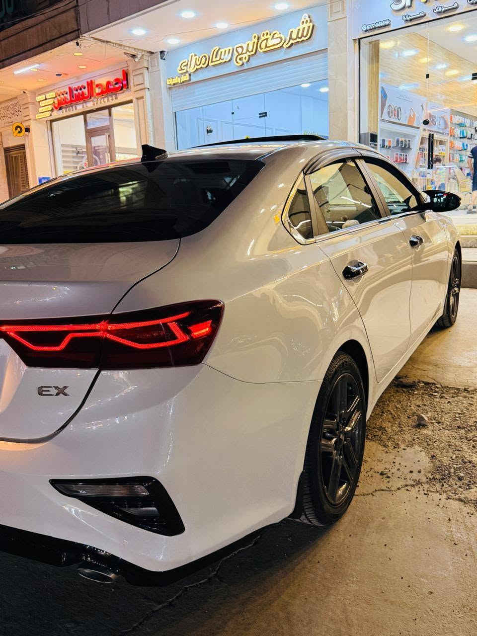 🚘 للبيع: كيا فورتي 2021 – Kia Forte
✨ الفئة: EX
🔹 المحرك: 4 سلندر – 2000 دوش
🔹 الموديل: 2021
🔹 السيارة نظافة 100%

💰 السعر: 148 ورقة
📌 البيع نقداً

📞 للتواصل والاستفسار:
واتساب أو اتصال: ***********

🔹 للجادين فقط، أهلاً وسهلاً بالجميع 🌹
