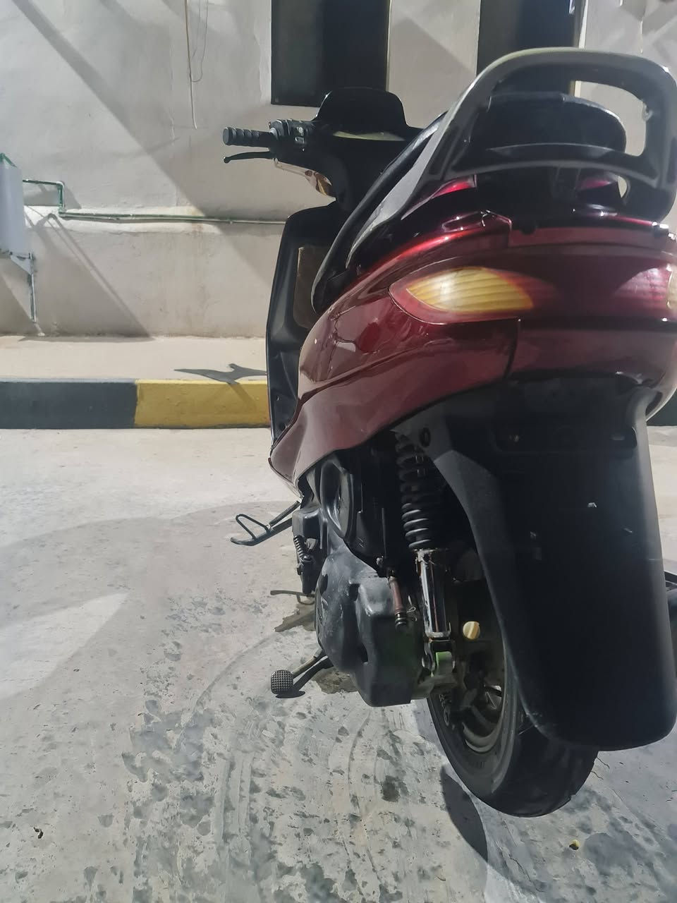 مكانه بابل ناحية النيل
دراجه فراشه فحل البيع 
محرك جديد رنبه 
دبلات جديده 
تياراته جديده 
الدرجه جاهزه من كلشي سلف باتري كله جديد مال بيت 
*********** تصال وخاص مقفول
