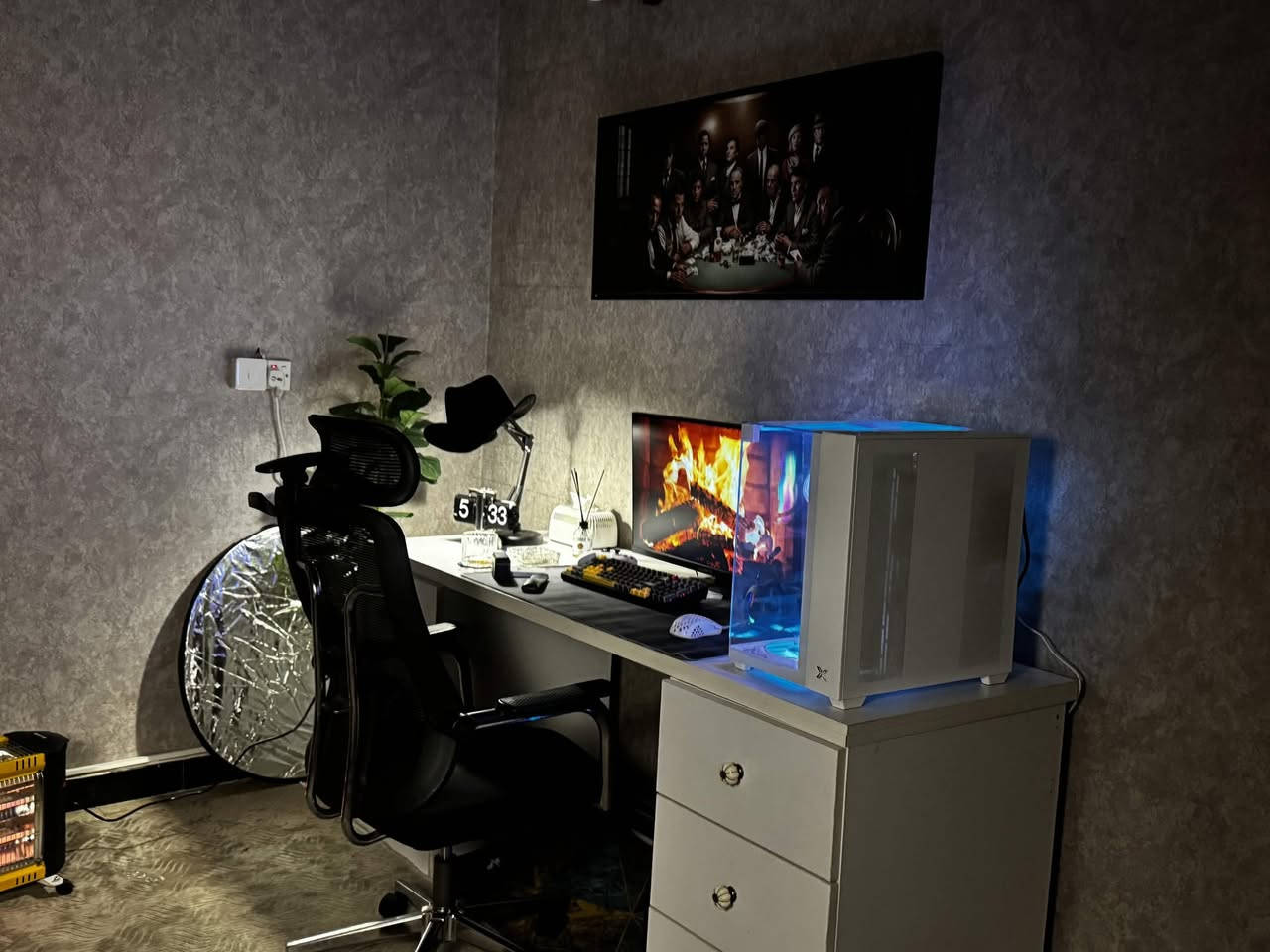 Rtx 4060 3 fan 8g

Amd ryzen 5600x 

Ram 32 ddr4 4000 T-force 

M.B gigabyte B550 MK 

Hard LEXAR SSD M.2 1T

PSU ROKET 650

UPS FSP CHAMP 1K

GIGABYTE MONITOR g27f2 170 HZ (27 )

COOLING FENIX 360 

ARCTIC WH EN43000 

ميز كوستم 

كرسي

Mouse coler master 

Keyboard bloody s98 red switch 

Headset asus tif gaming                                                                                جوستك اكسبوكس وان

*********** واتساب فقط 

عنواني بغداد الجديده 

ملاحظة :- كل المذكور يباع شامل
