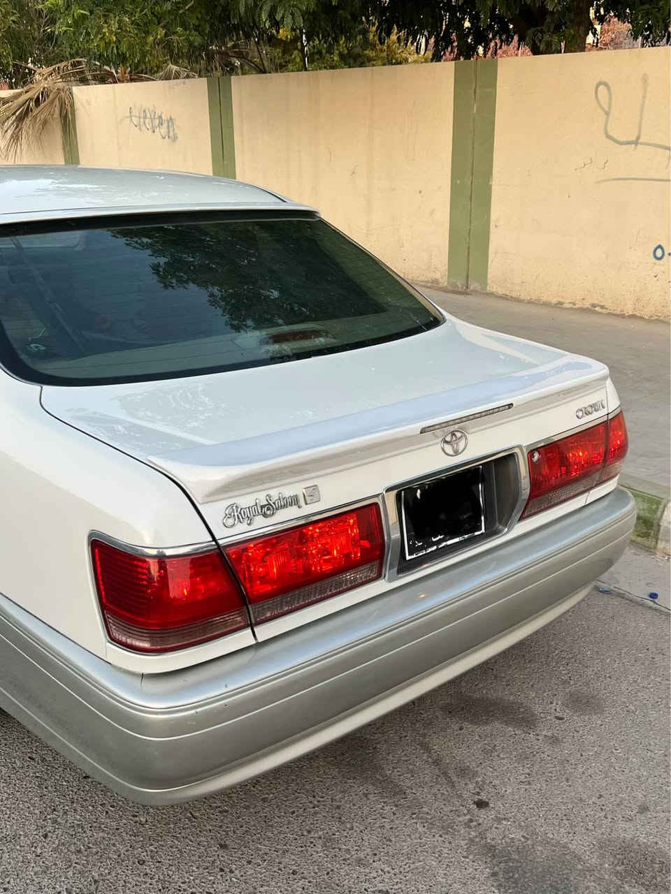 مةليكة موس ٢٠٠٣. تاقانة كودي بةناو خومانةوةية ٣ دوگمةية ديفور گةورة ويلي نةجمةي ئيستيل دوسة لةحي بال هةموي بو بةستراوة جركةي تيانية گيرومةكينةو تةبريتي بةشةرت هةموو گياني لةسةر شةريكةية ديناريك مةسرةفي تيانية ٣ پارجةو پةلةيةكي بوياخي يابانة هيجي تري پيوة نية دةعمو كةفةري بةشةرت سعري ٥٦ كةميك مةجال لةگةل ريزما هيلاكةكاني بازار نية كة هةية بة ٤٥ گةلا گورينةوةشكةينً لةسةر دل گرتن *********** كالار, السليمانية
