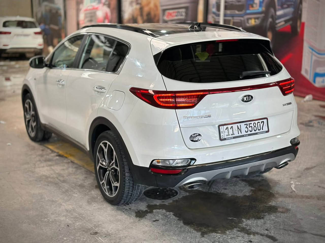 السلام عليكم ..تحية طيبة(مراوس بفرونتلاندر او راف فور حسب القناعة)
Kia sportage 2022 SX

2000 Turbo gdi

فول مواصفات

فتحة بانوراما

كشنات تدفئة+تبريد

مري شفط

ستيرن تدفئة

جنطة كهرباء

رادارات جانبية 

رادار امامي

كامرة خلفية

وبقية المواصفات..

السيارة ماشية 48,000ml

حرة رقم بغداد 

حادث السيارة/تبديل جاملغ امامي

+صبغ نص بنيد +جاملغ خلفي السائق

السيارة نظيفة جداً مال جناي

بدون لغد بدون شاصي

صور الحادث موجودة ع الواتس بيك خير وتدلل

مكان السيارة: بابل-حلة

الشراي اتصل وتأمر

***********
