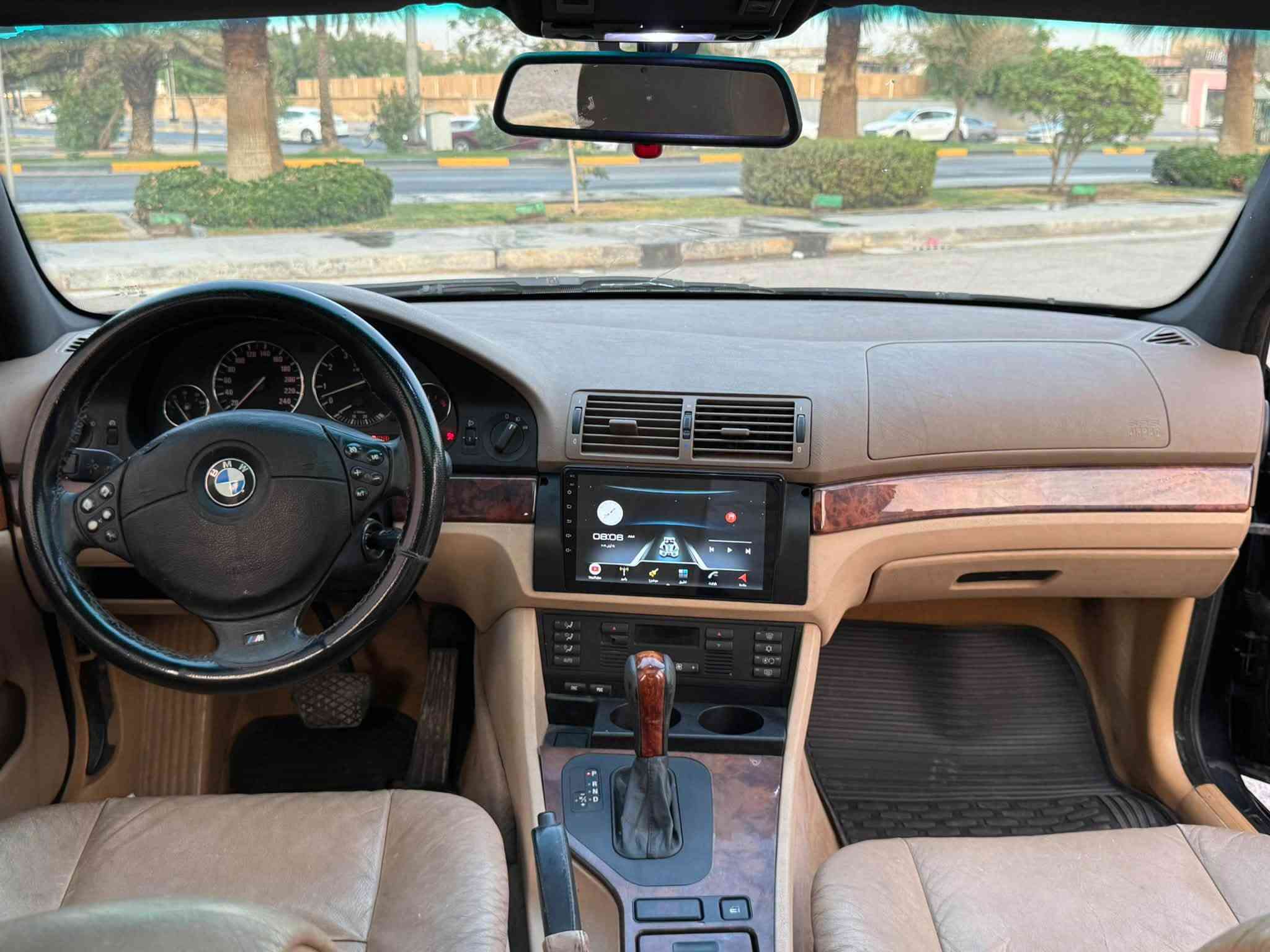 سلام عليكم
صقر 535  8 سلندر  داينمو مي 
موديل 2002  
فول مواصفات 
مكفوله من ضربه والطخه 
رشيته بيه جراد قطعتين 
فتحه 
كشنات كهربائ
كير تبترونك
شاشه اندرويد 
فول تحكمات
ثلاجه خلفيه
ويل بروك سعره 1200 $
دعاميه اماميه خلفيه m اصل مو تايوان تجاري 
مري ام قلاب كهرباء 
لايت لد شغل الخارج 
حلوك صالنصه كابون فايبر 
كهربائيات ماملعوب بيه ولا جطل 
حداديه اماميه خلفيه كل جديد 
عربانه خلفيه قبل سبوع شاده 8 سلندر 
برده خلفيه كهرباء
بك لايت ابو لد 
كير مكينه حداديه كفاله 
صبغ درجه اولى قبل سبوع 
رقم دهوك تحويل مبااااااشر
ترايك وين متريد 
بيع فقط 
مكاني كربلاء 
سعر 125 بيه مجال 
للستفسار 
***********
