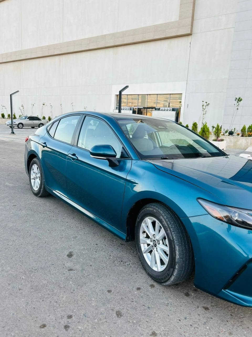 🚨 للبيع فقط وبسعر مناسب جدًا 🔥
🚘 كامري LE Hybrid موديل 2025
💰 السعر: 205 $ فقط
🔹 محرك 2500  هايبرد / بنزين
🔹 فئة LE
🔹 لون مميز جدًا ✨
🔹 ماشيه: 13 ألف ميل فقط
🔹 الضرر موضح بالسونار 👇👇
🔹 بجم كبس
🔹 بدون دواخل وبدون أرباك
⭐ المواصفات:
• بصمة تشغيل + تشغيل عن بُعد
• شاشة كبيرة
• شحن لاسلكي
• كرسي أمامي كهربائي
• كاميرا خلفية
• حساسات خلفية
• رادار أمامي
• مانع تصادم
• محدد مسار
• تصحيح مسار
• مثبت سرعة
• مانع انزلاق
📍 مكان السيارة: صلاح الدين / تكريت
📞 للاستفسار:
***********
📱 واتساب: *********** تكريت, صلاح الدين

