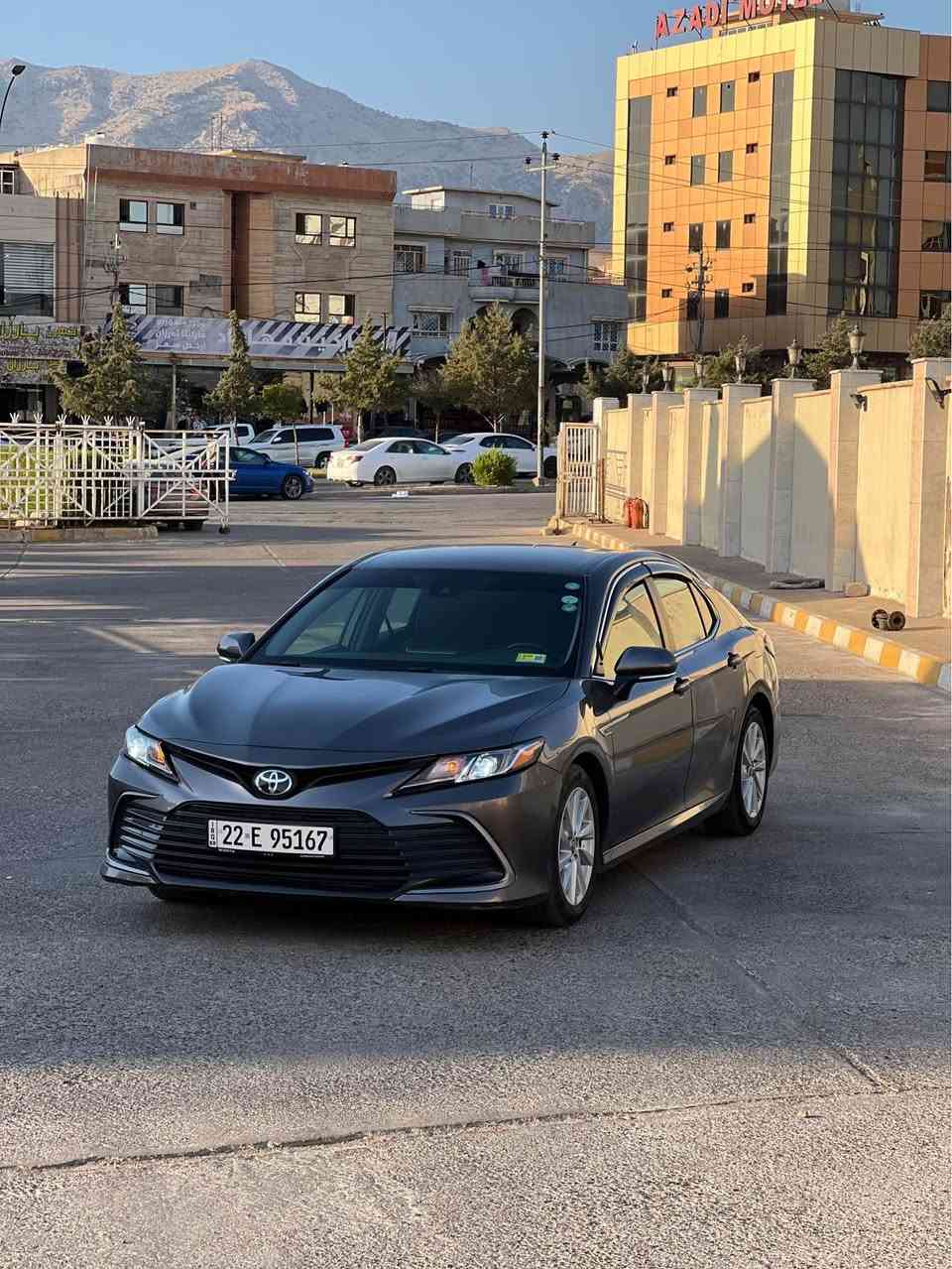 تويوتا كامري
موديل. ٢٠٢٢
قپاخ سندوق. جملخي پشته وه سبخه
سياره ده بل اكسله Awd🏔️
داخلي هيج نيه ايرباك هه موي به شه رت 
مواصفات . كوشن هيتر . ستيرن هيتر . گيج الكتروني. قوديك رادار و هيتر . حساسات هه موي به شه رته . 
سياره بي مه سروفه مالي دوسته 
ره قم و سنوي نوئيه شه رت تحويل 

سعر سياره> ١٧٤ و مه جال 

رقم تلفون . كورك. واتس اب( ***********) اكر, نينوى
