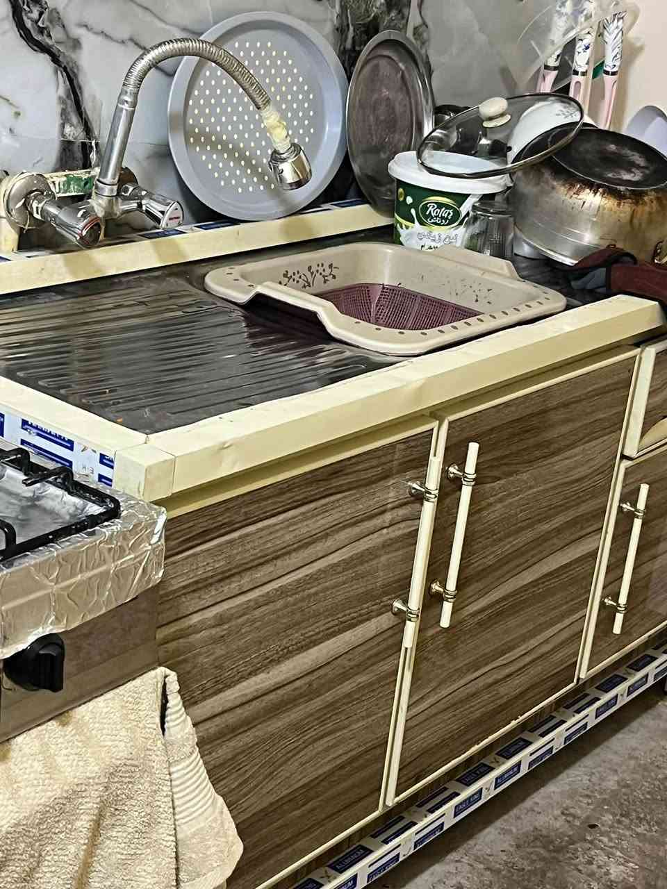 السلام عليكم   كاونتر للبيع نضيف إჂ̤  ضرر مابيه نضافه ٩٥ بلميه إჂ̤ ضرر مابي  رايدي ب ٢٠٠ وبيه مجال بسيط مكاني ◝بـٰغډاډ  شارع حيفا  شراي يتفضل خاص. *********** واتساب
