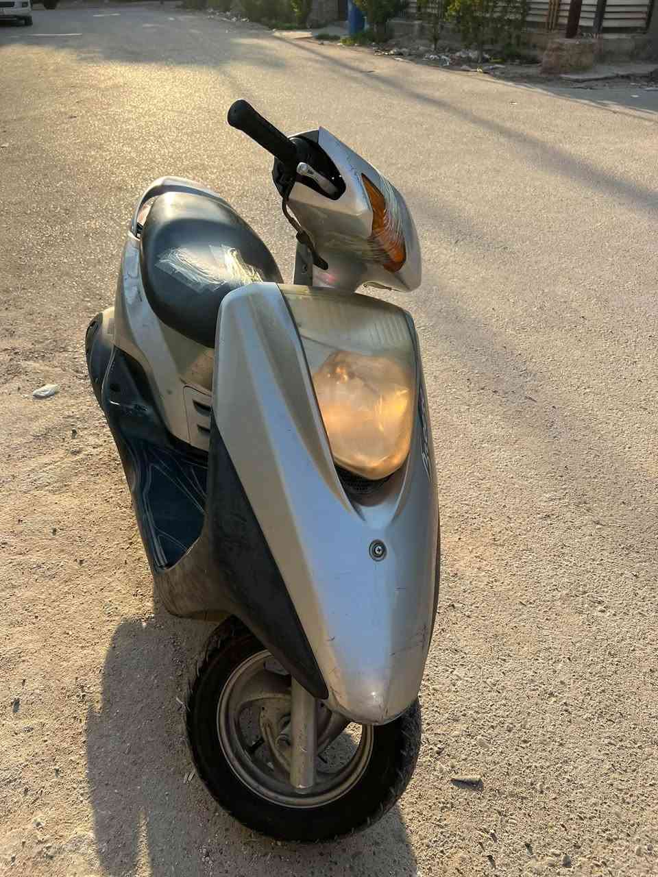 دراجه بريز للبيع مال رمبه مكفوله كفاله عامه مامبدل بيه اي شي كله بلادي ماداخله تصليح ابد 
نكره سلف شرط مكاني بغداد بس الشراي يخابرني سعره مليون قفل جوه ال مليون لاتخابرني وتعب نفسك ***********
