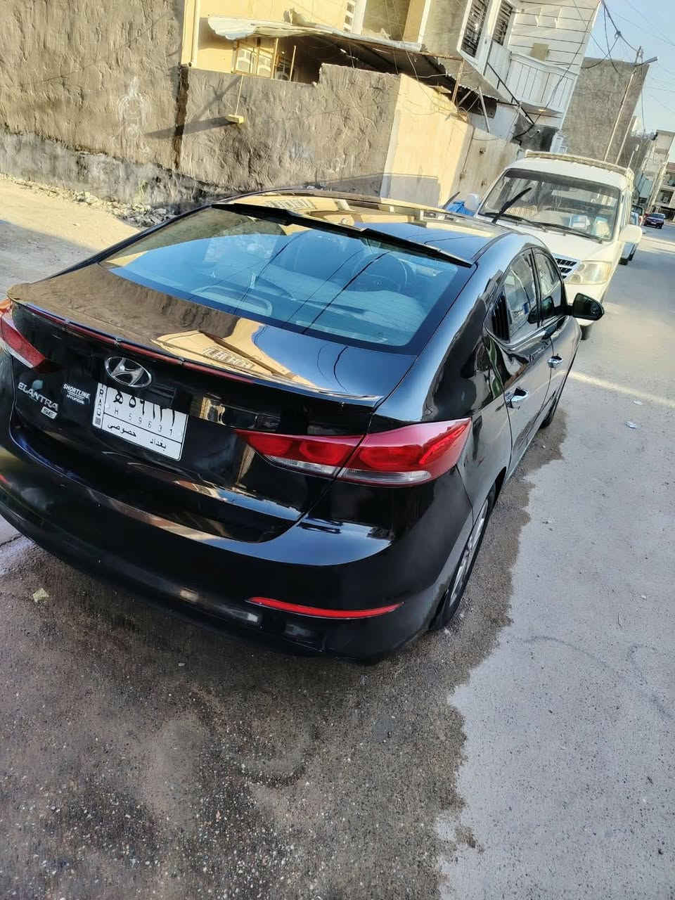 السلام عليكم
النترا موديل ١٨ وارد أمريكي بأسمي السياره رقم بغداد
السياره بيها اربع قطع صبغ 
حادثها بأمريكا جاملغ وبنيد
كير محرك تبريد خير من الله
السعر ١٠٠ وبيها مجال
العنوان الغزاليه ***********
اني مكلف بالنشر
