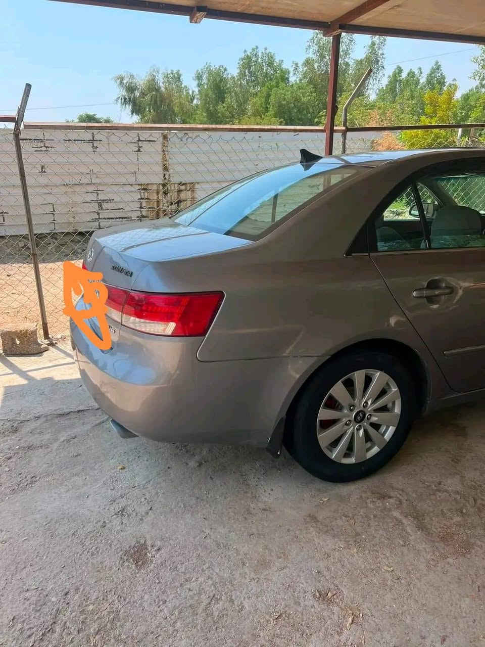 سلام عليكم. سوناتا أمريكي موديل 2007.رقم بغداد  بسمي بيه ضربه جاملغ ايمن فقط يعني  ابيع مصبوغه حزام. السعر. 85 نقد. الشراي يتصل/  ***********.
