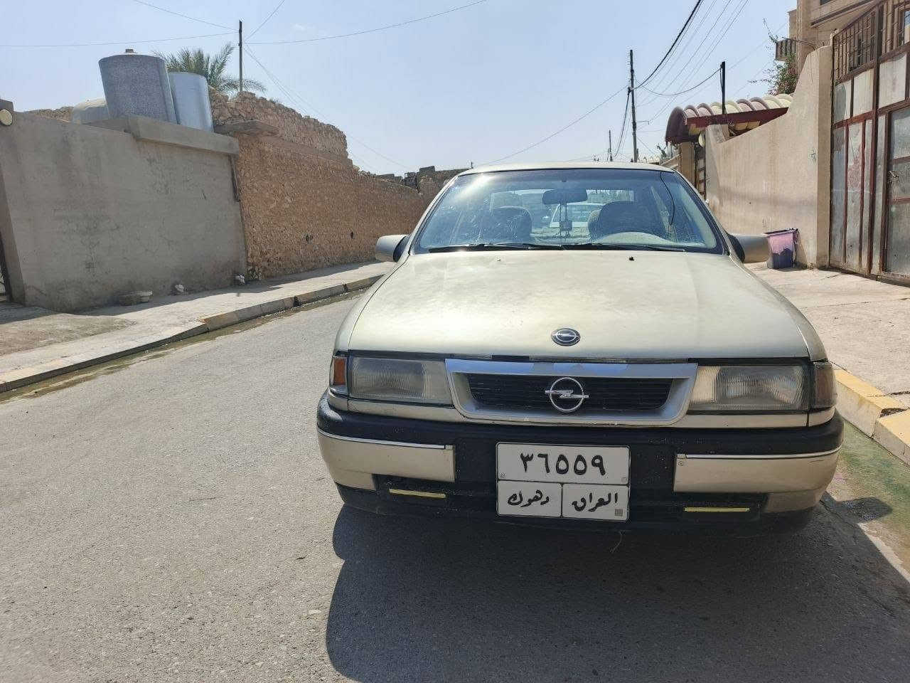 سياره للبيع اوبل فكترا موديل ٩٢ رقم دهوك كير اوتوماتيك السعر  40 بي مجال ***********
