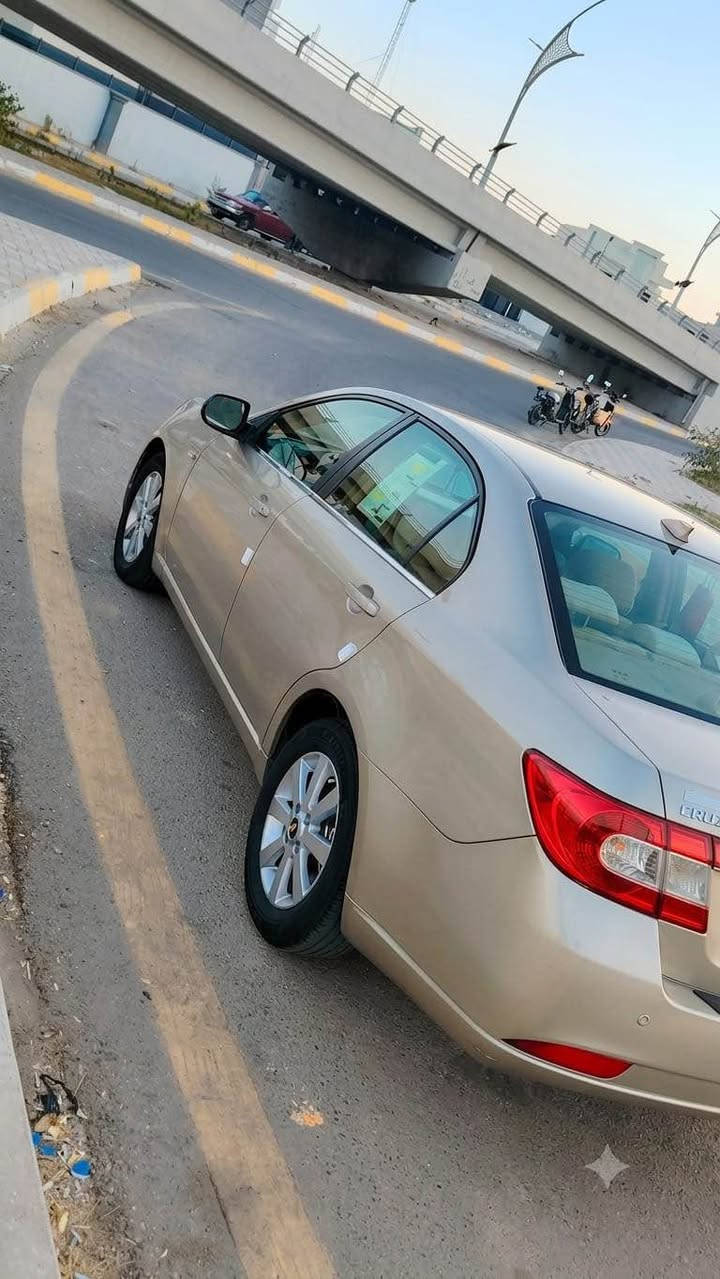 مكلف بالنشر         ***********     للبيع شوفرليت ابيكا موديل 2010 السيارة كلين بدون صبغ بدون ضرر بي 3 مكانات تعديل بارد اصغار سنويه جديد رقم جديد فحص هزه براد كلها جديد بي كوبون بنزين شرط تحويل السعر 68 وبي مجال العنوان الواسطي *********** كركوك, العراق
