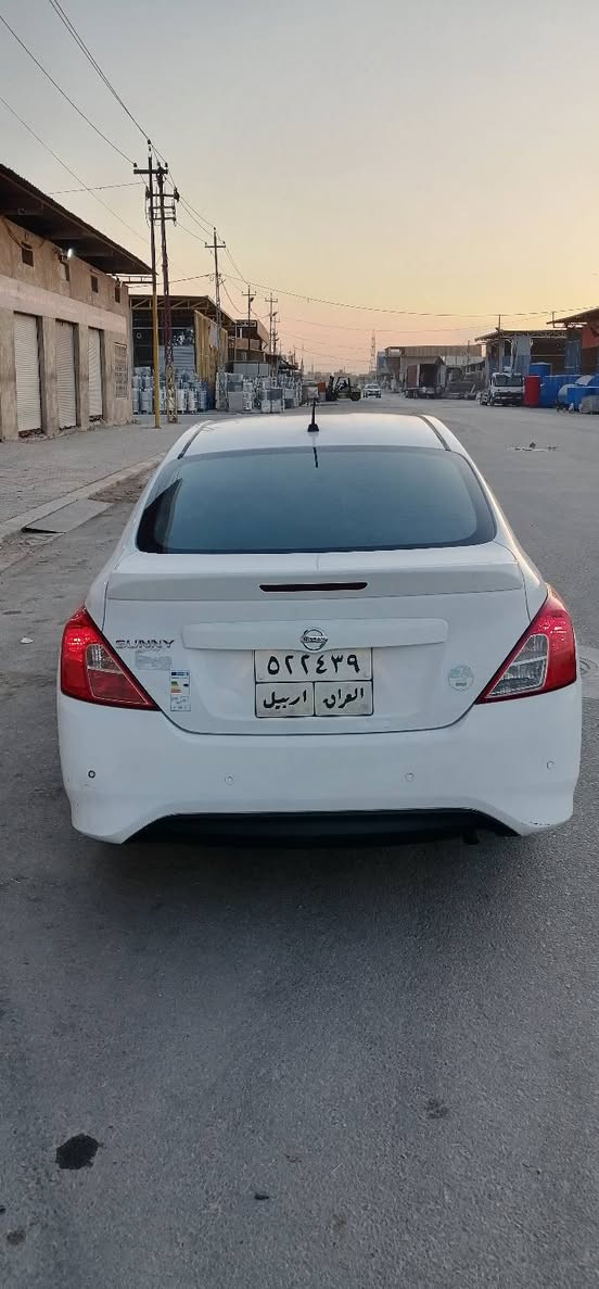 سلام عليكم نيسان ٢٠١٩ هندي ام بليته زركه كفاله من صبغ تبديل وفتح على واضع شركه سويجين وياها ارضيه مغلفه سبير مانازل السعر ٩٨ بيها مجال قليل ***********
