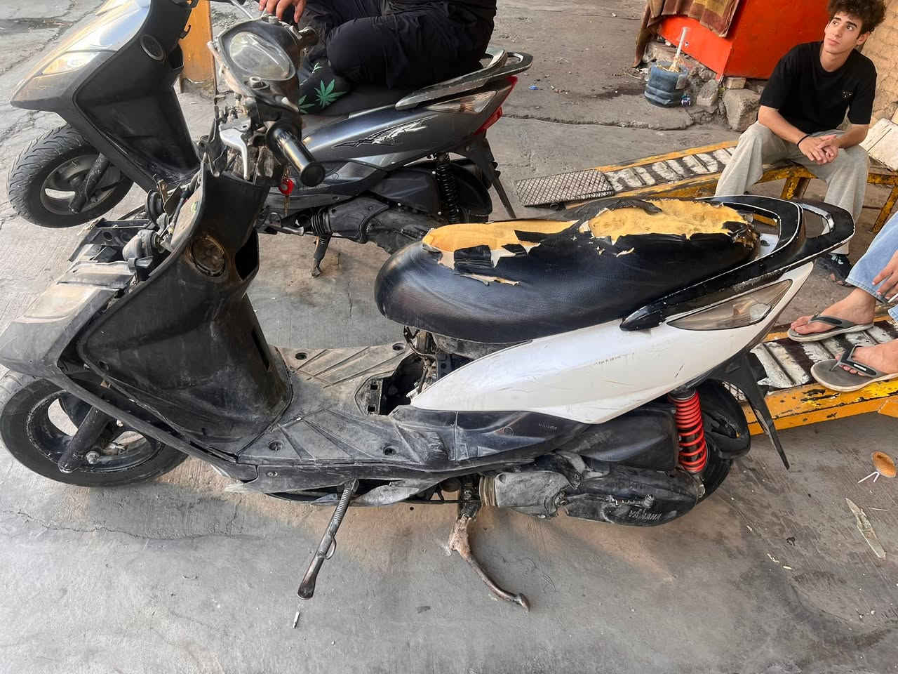 دراجه ثعلب 140 للبيع مابيه عطل شغاله فقط رايدلهه كلج امامي وبجم وكعكه سعر 500 وبيهه مجال للطيبين مكاني بغداد الوشاش رقمي واتساب *********** رقم ثاني ***********
