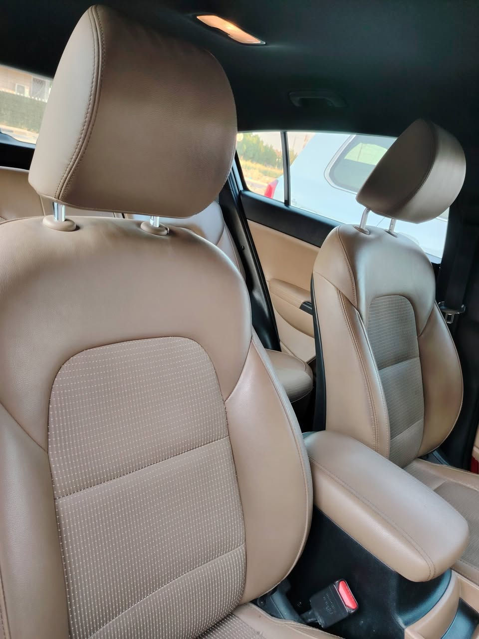 سيارة سبورتاج موديل 2019
بدون حادث  بدون صبغ حتى الدعاميات بلاد ماعدا بارد في الباب الخلفي
ماشيه  68  الف كم
رقم بغداد  باسمي تحويل ثاني يوم
المواصفات
- بصمة
- محرك 2000 دوش
_ الكراسي الاماميه كهرباء
_كير ومحرك وصدر  مكفولات على وضع الشركة
_السعر  185 ورقه
 موبايل  /***********

