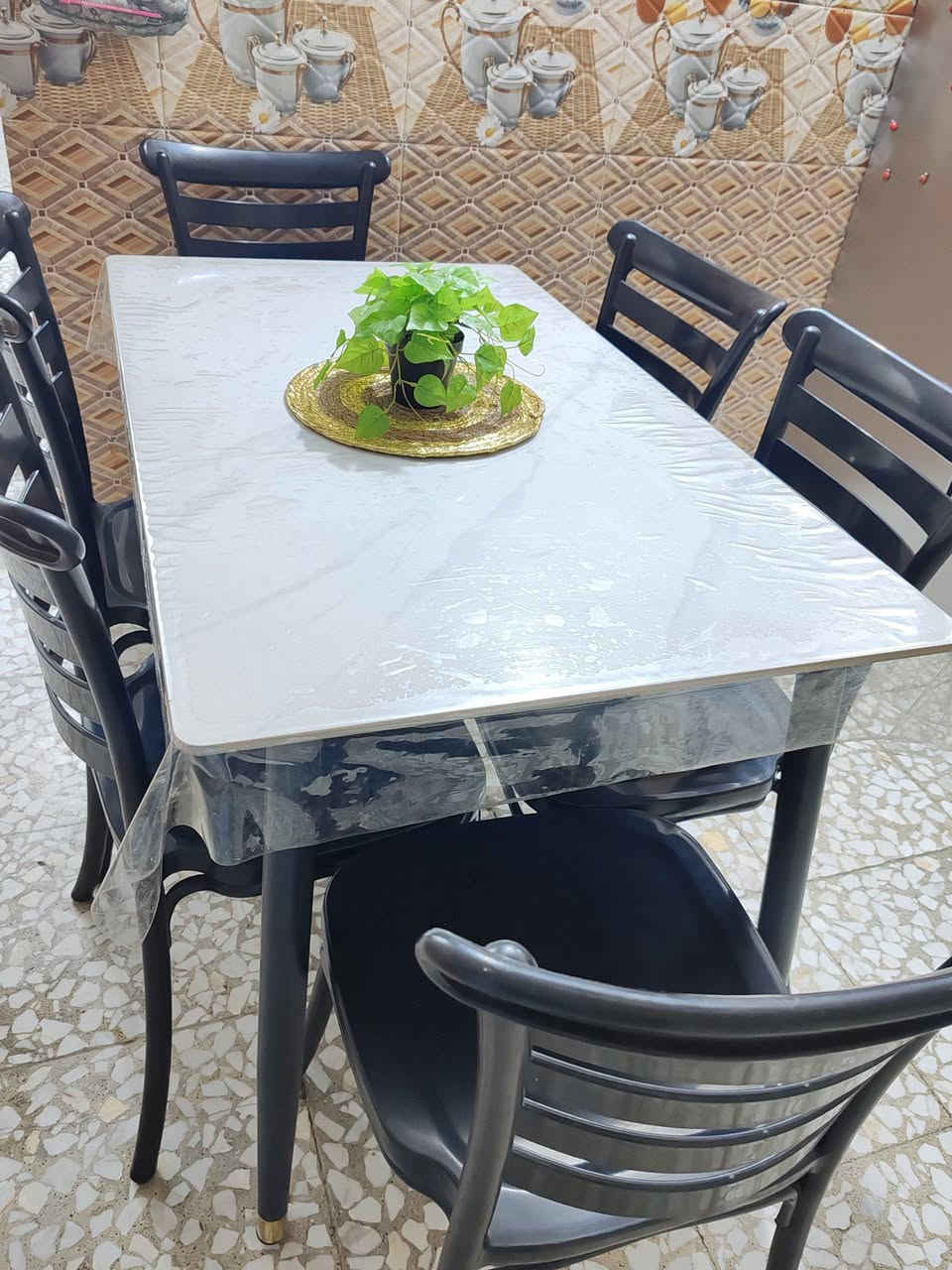 طقم سفرة • لا تفاصيل