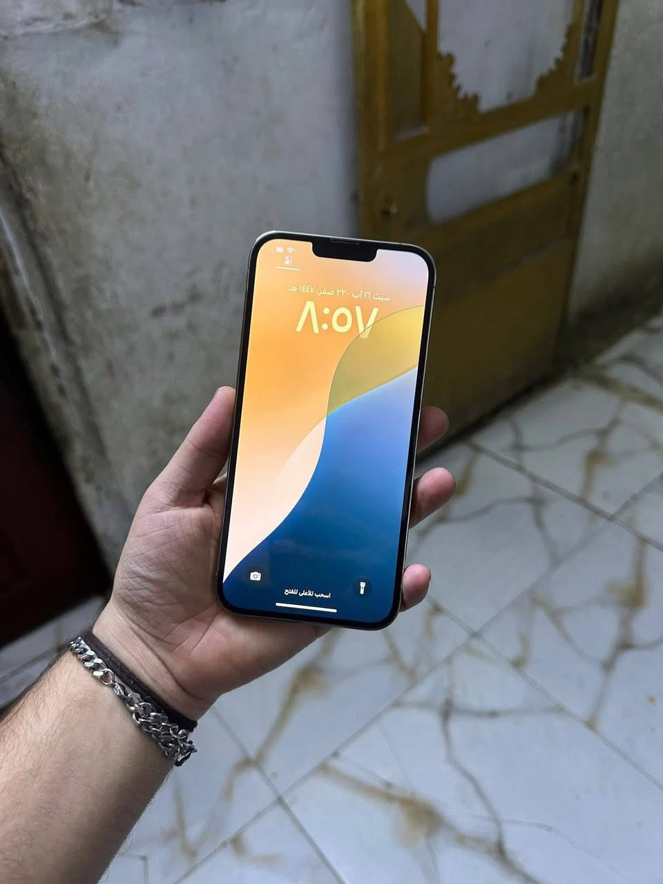 للبيع iPhone 13 Pro Max - شرط فول نظافة* ✨
*📍 المكان*: بغداد - مدينة الصدر  
*📱 واتساب*: *********** - راسل وتدلل 

*التفاصيل:*
- *الذاكرة*: 256GB
- *البطارية*: 79% - تشحن يوم كامل
- *اللون*: الفيلي
- *النظافة*: مليون بالمية - بعده بلزكات الشركة - شرط فول نظافة 

*الفحص كامل:*
اتصال ✔️ سيمكرت ✔️ فيس ايدي ✔️ واي فاي ✔️ - كله شغال بدون عطل وشرط النظافة 

تجي تفحص على راحتك لحد ماتمل - ضمان يوم
شحن مخابرة تكنيك 

*ملاحظة*: شاشة 3 خيارات مستبدلة 

*💰 السعر*: 460
وبي مجال قليل 

---
