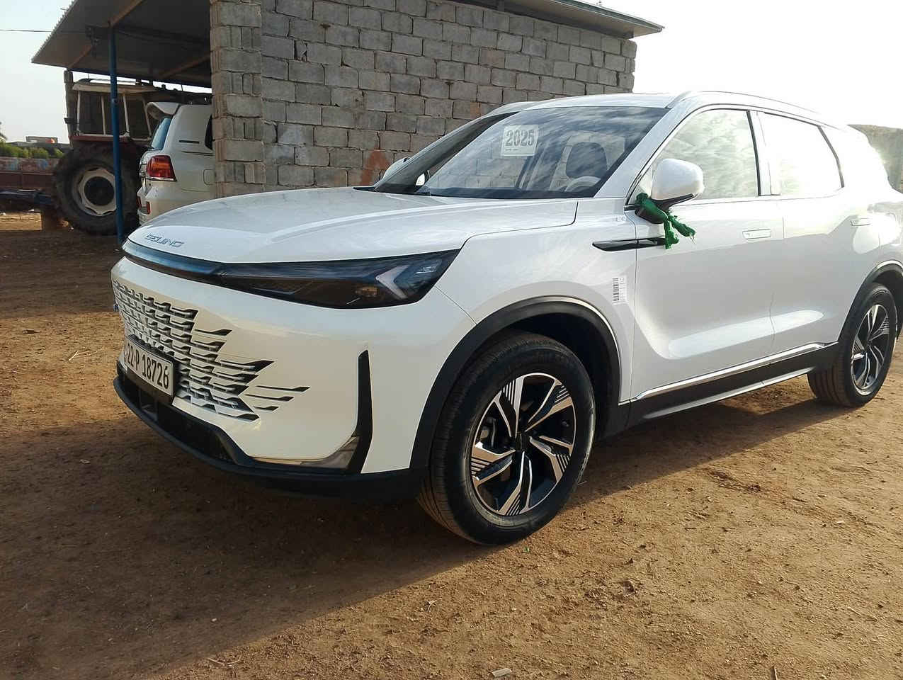 🚘 سيارة للبيع – بايك X7 موديل 2024
🔹 كفالة عامة
🔹 رقم أربيل – السنوية باسمي
🔹 التحويل أو وكالة
🔹 ماشية 35 ألف كم
🔹 فل مواصفات – واحد على واحد

المواصفات:
• محرك 1500cc تيربو. 
• بنزين عادي. 
• نظام قيادة Sport(سبورت). 
• تبريد وتدفئة. 
• شاشة متصلة. 
• حساسات أمامية وخلفية. 
• حساسات سايد. 
• سايد بريك إلكتروني. 
• بصمة تشغيل. 
• مرايا شفط/طي كهربائي. 
• يدات أبواب شفط. 
• نظام أمان ومواصفات عديدة أخرى. 
• السيارة مواصفاتها حلوة كلش. 

📍 المكان: بابل
💰 السعر: 170
☎️ للاستفسار: ***********
