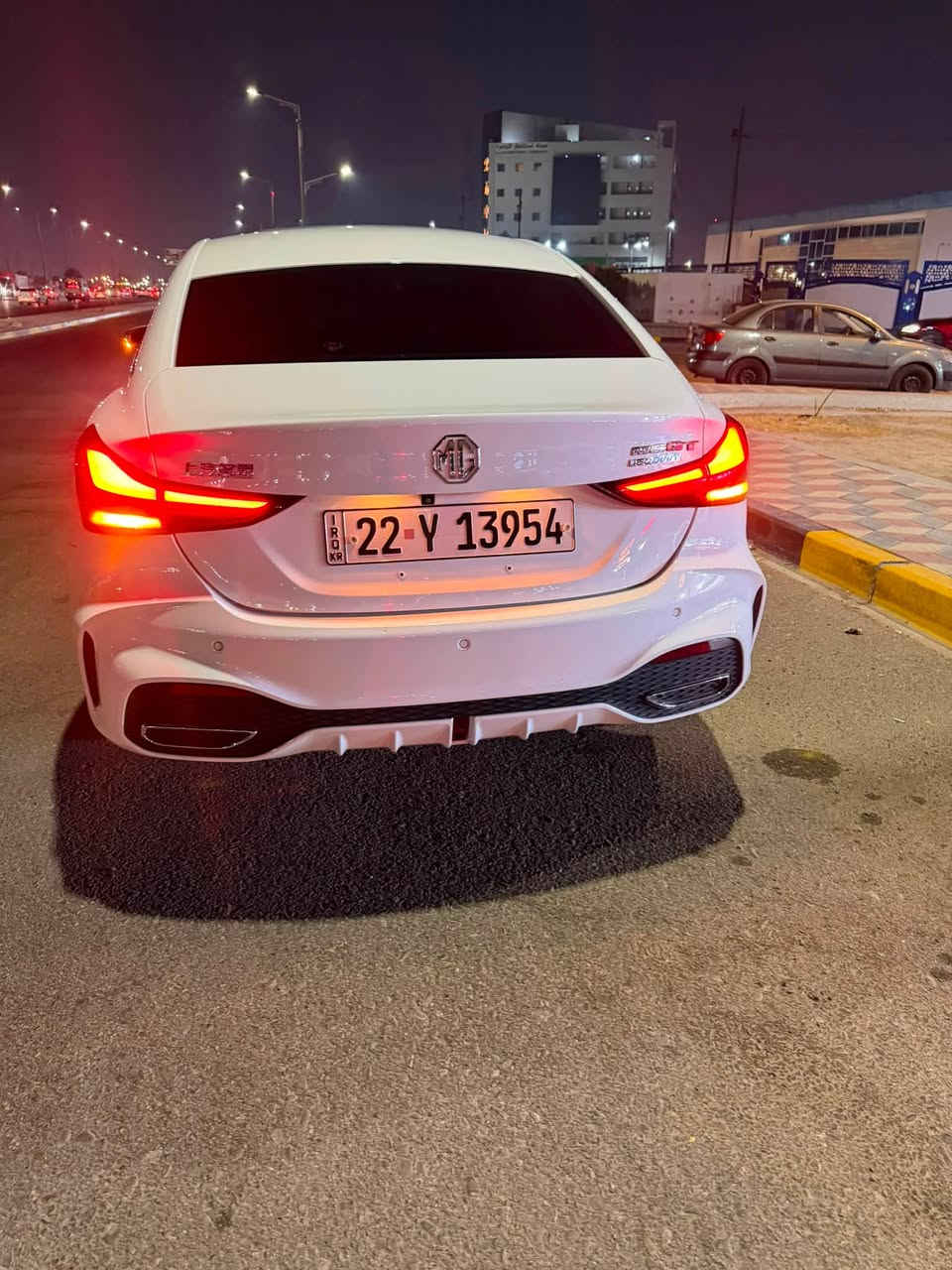 سلام عليكم
MG جيتي 
بلس 
موديل 2025فول مواصفات 

كفاله عامه السياره 

ماشيه ٧٠٠٠
لتواصل ***********
