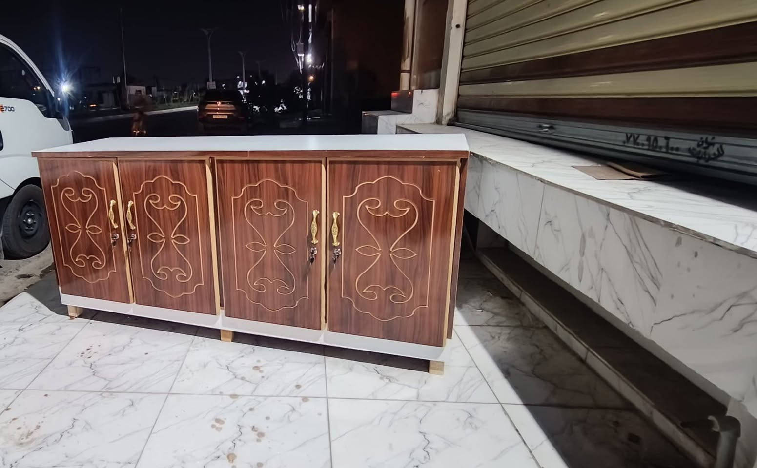 بوفية منضد مترين فول بلوك بدون فايبر شغل ثقيل بالشرط العنوان كركوك دوميز
السعر 100 بي مجال
***********
