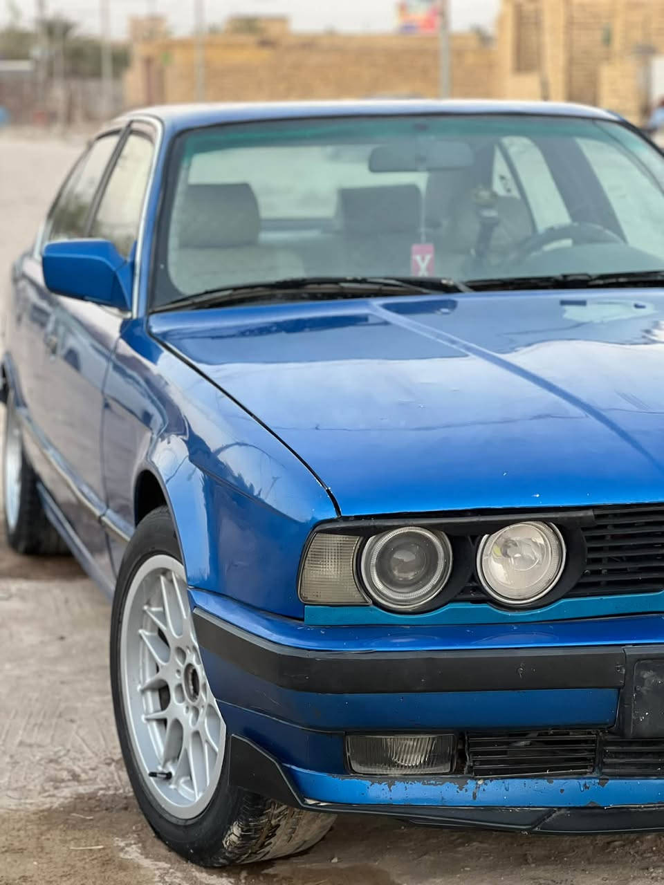 بي ام 525 بلاد مكينه وكير نضيفات
حداديه نضيفه كهربائيات كلها شغاله مابيها شي مو شغال 
منضومه لايت زنون جديده تخم تاير تخم ويل كرن الغزال مصبوغه صبغ عام جماليه فقط بدون ضربه سنويتها منتهيه صارلها 6 اشهر مشروع وطني وين ماتريد اداور مراوس او بيع مكاني ناصريه سوق الشيوخ ***********
