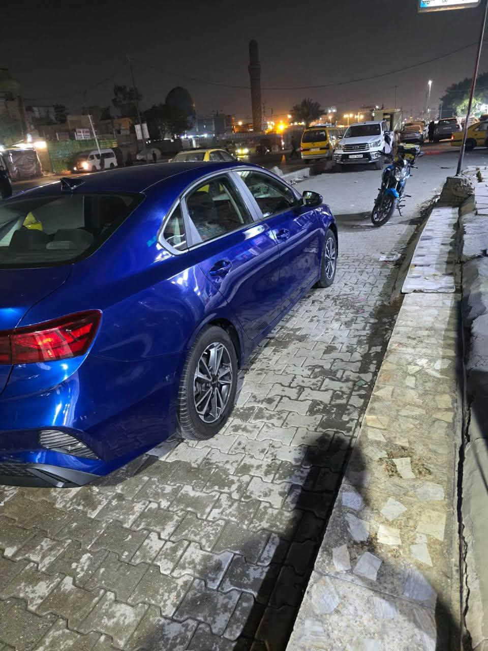 سلام عليكم كيافورتي موديل 2023وارد امريكي حادثها قطعة وحده قبق جنطه ماشيه49 الف كيلو فئة LX عنوان بغداد حي اور للاستفسار الاتصال *********** السعر (145)ورقه
