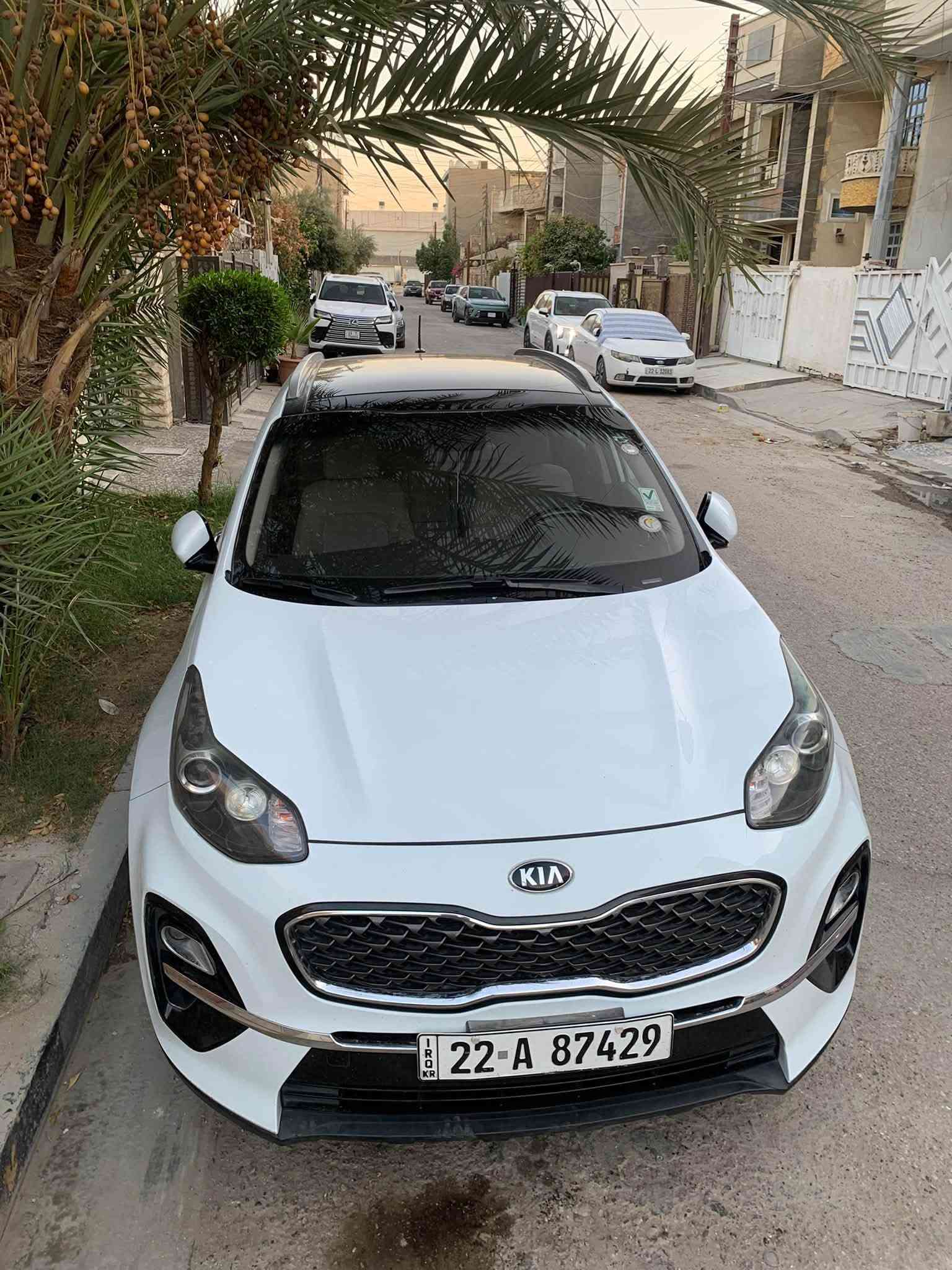 السلام عليكم للبيع سبورتج 2020 خليجي فول عدا البصمة مكفولة من الصبغ ولتبديل بيهة بس شبر بارد بل باب الخلفي السيارة خير من الله ماشية 80 الف Km السعر ١٦٧ وبيها مجال مكان بغداد السيدية الستفسار *********** رصيد  *********** وتساب
