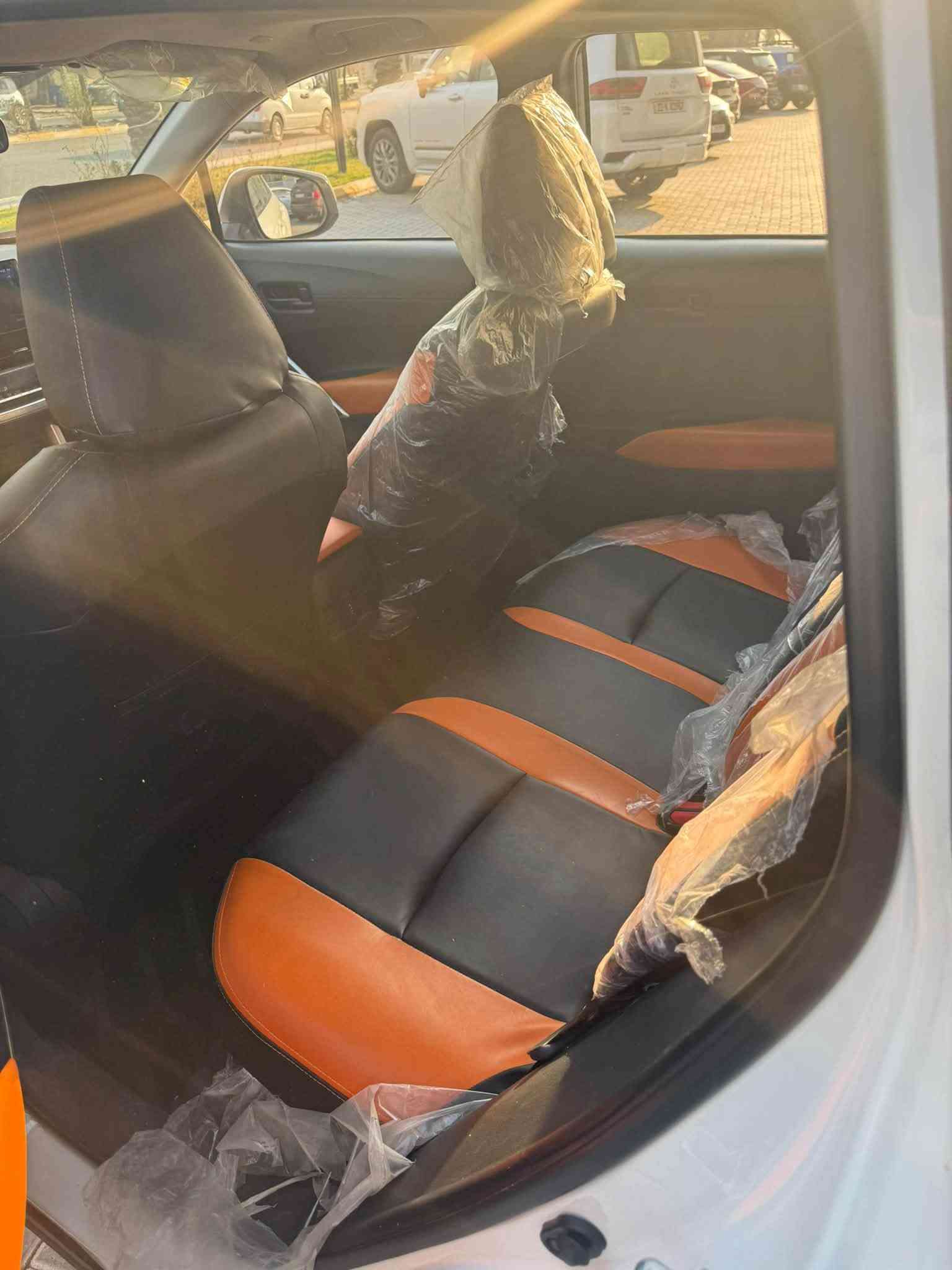 كروس تجميع صيني موديل  ٢٤ المواصفات:
• 5 مقاعد

• كاميرا خلفية

• فتحة سقف

• بصمة تشغيل 

• شاحن لاسلكي

• داخل جلد لونين 

• مستشعرات وقوف

• تبريد خلفي

.ماشية ٣١ 

.مكفولة فقط بارد بيها كد شبر

.رقم بغداد مكانها بغداد حي الجهاد 

السعر: 26,400,000 دينار

🔹 للاستفسار الاتصال ***********

نص مكتوب في الصور:
- ٣:٣٥ م
