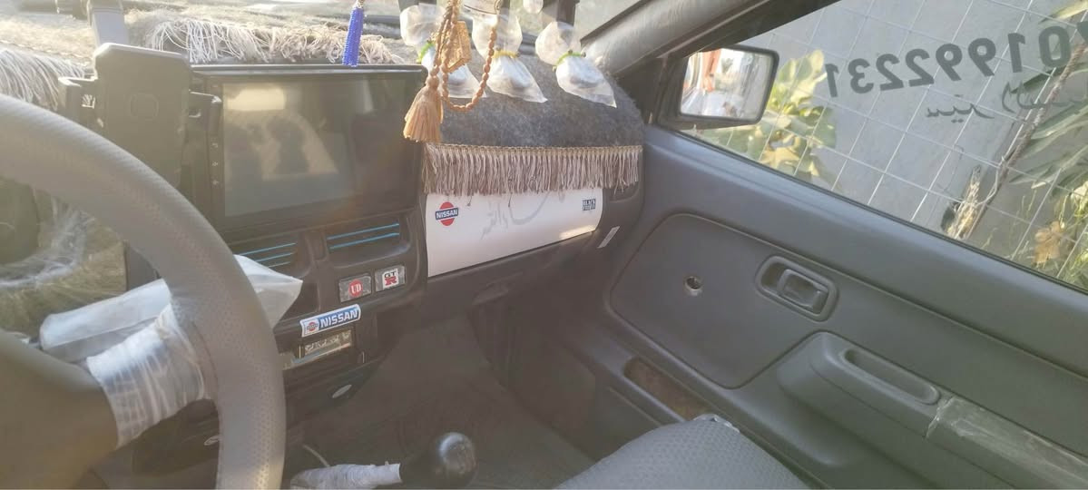‎سەرەتا بەناوی خوای گەورە پیکاب نیسان تاک ٢٠٠٢گێڕو  مەکینە و ئەکسلی بەشەرت تەبرد لەسەر سوتج و پاوەر ه‎ حلبجة, السليمانية

نص مكتوب في الصور:
- *********** سمير السيارات
- 2002