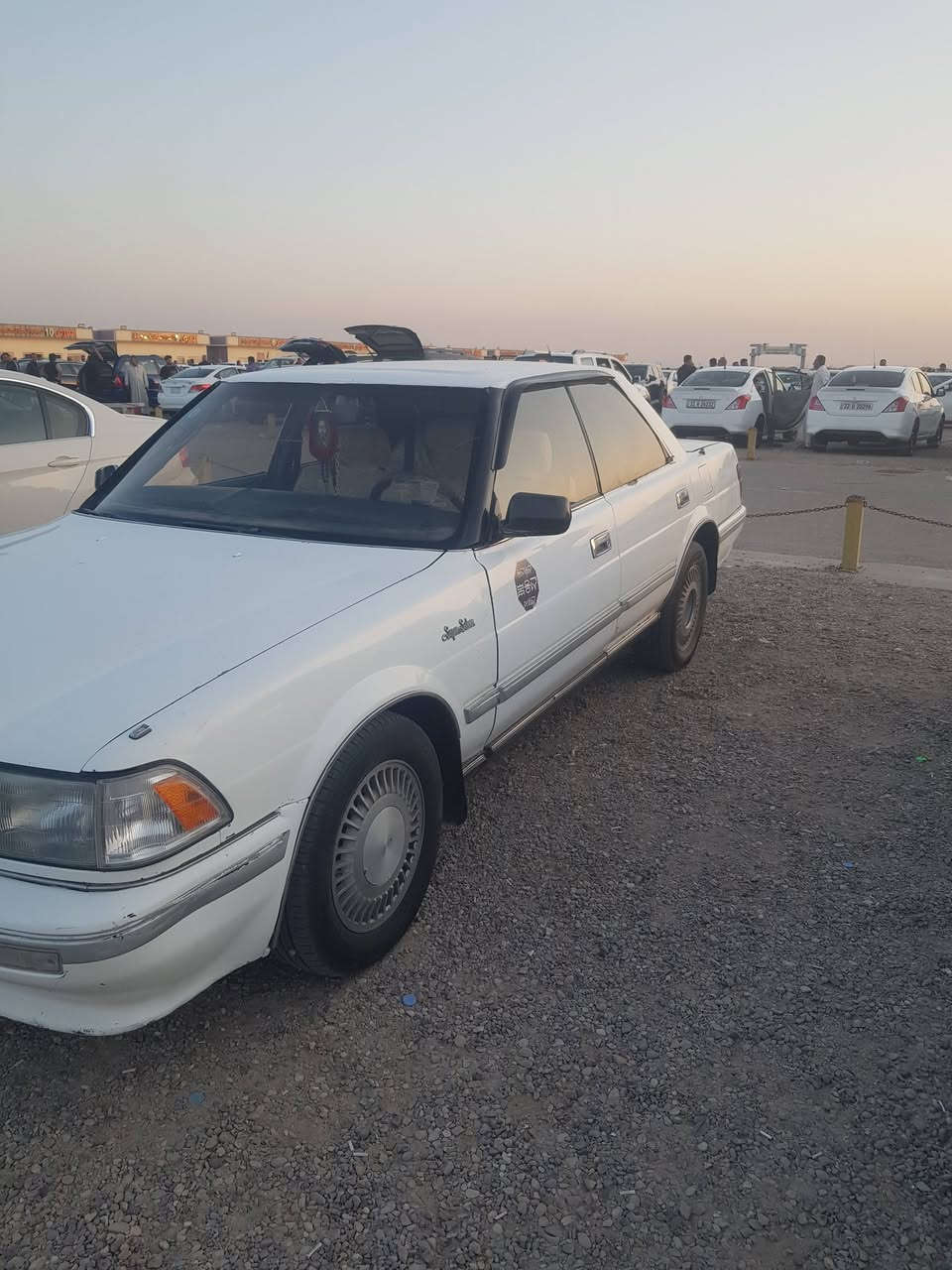 سلام عليكم سياره هارتوب يسره بلاد مديل ١٩٩٤ سياره مكفوله من نقل جثه ولكص والضربه الاستفسار الاتصال على  الرقم ***********
