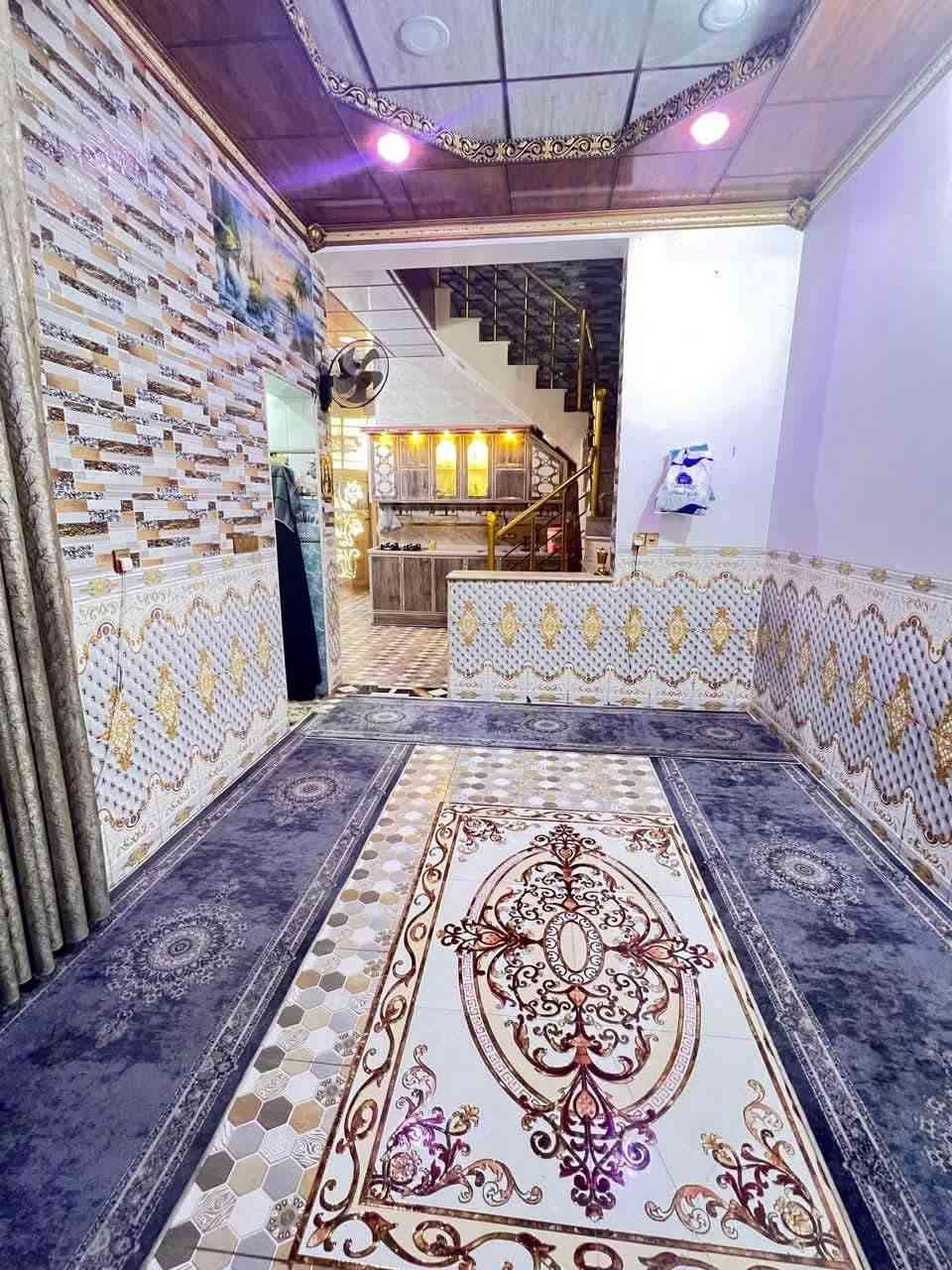 حي النداء منطقة ٥٦ • ١٠٠م • طابق ونص