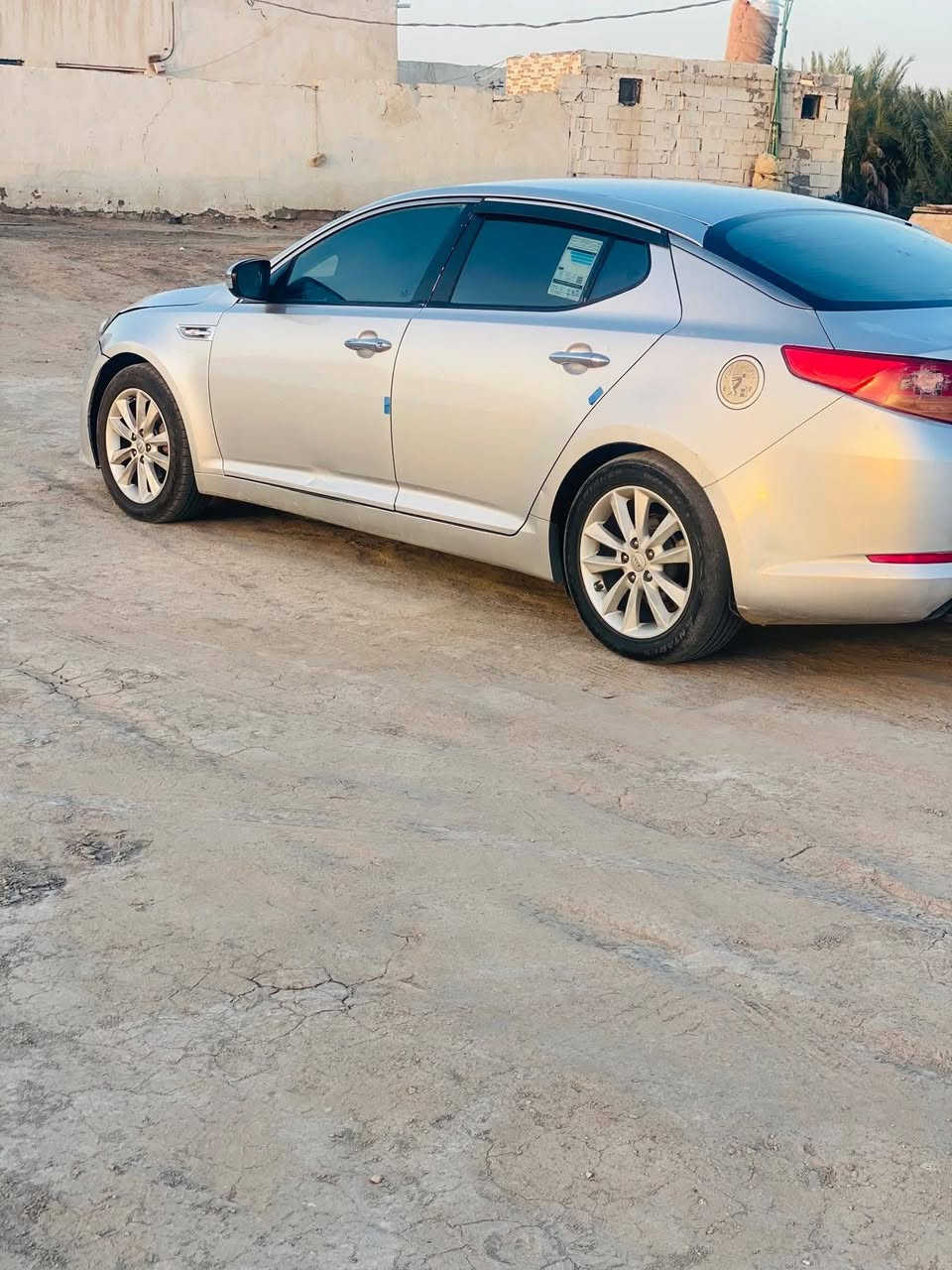 اوبتميه للبيع ١٢ خليجي بيه صبغ باب وبنيد محرك ٢٤٠٠ رقم بغداد السعر ١٠٠ وبيه مجال السنويه ٢٧ مكان السماوه مكلف بلنشر اتصل ***********

