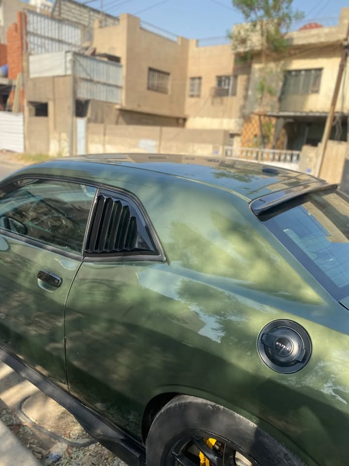 جالنجر موديل 2019
مااشية 80 ميل 

6 سلندر 

Sxt مواصفات عادية 

سيارة جاهزة من حدادية من كلشي بيها ملاحظات بسيطة كلش 

رقم بغداد 

سيارة بامريكا حادثها بجم 

وبالعراق صار بيها طخات هم 

وابيع حزام حتة ما اتعب احد 

واذا اكو مراوس هم ميخالف 

السعر 135 وبيها مجال
التواصل 
***********
