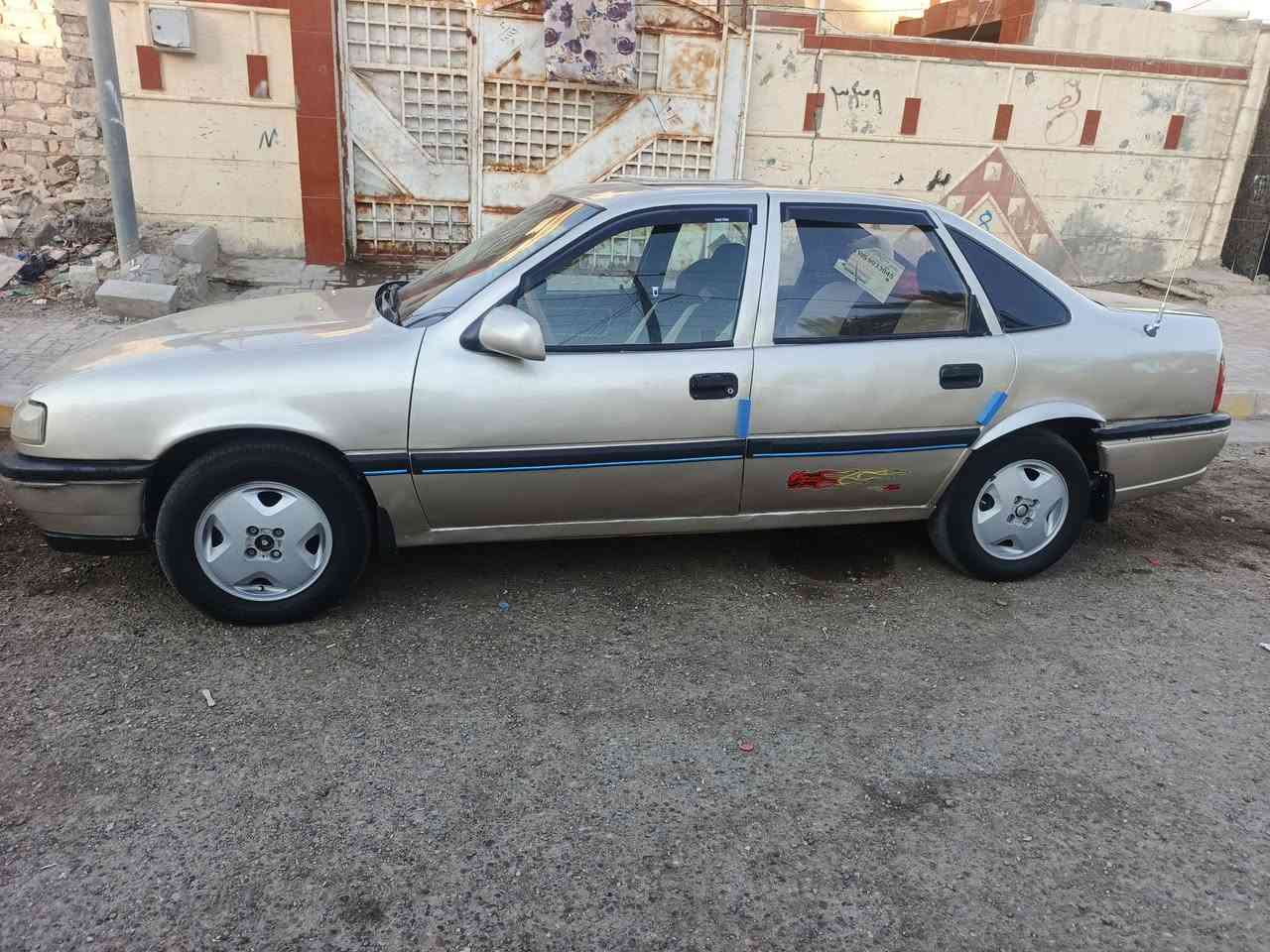 للبيع فكتره موديل 90 رقم انبار انكليزي سنويه الى 2031 بسمي محرك 1800 دوش السياره جاهزه كير اوتماتيك 
للاستفسار اكثر اتصل ع الرقم 
 ***********
