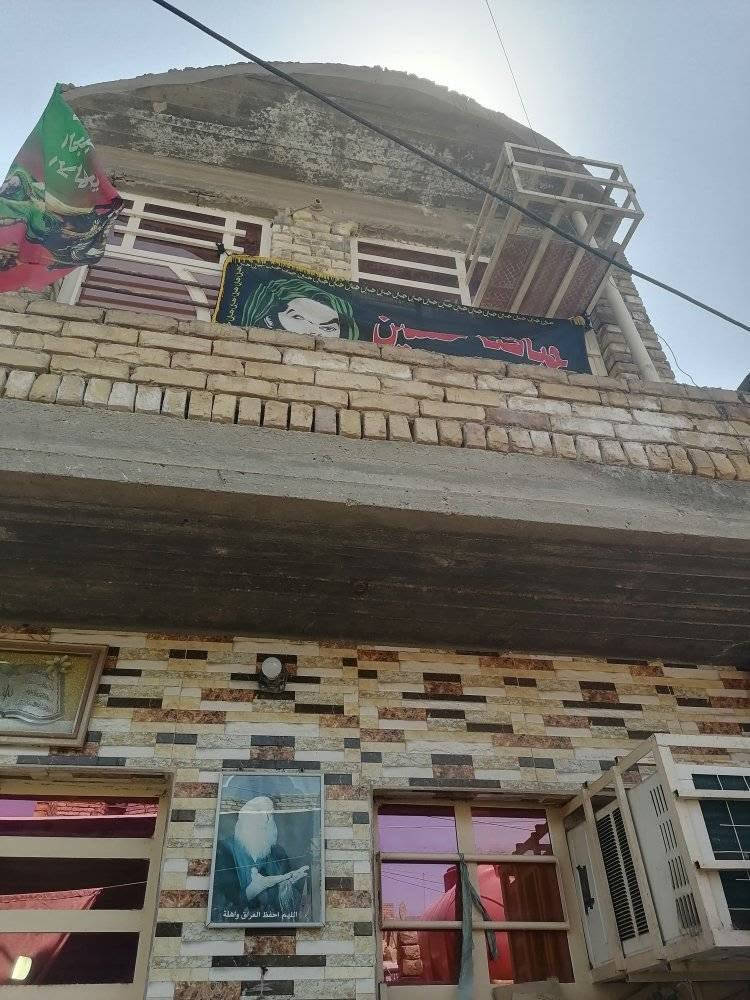 للبيع فقط مشتمل ١٠٠م قاط ونص خدمات مسقط شاراع ١١ اول دربونه تبليط مقرنص سعر ٦٠ وبي مجال ***********
