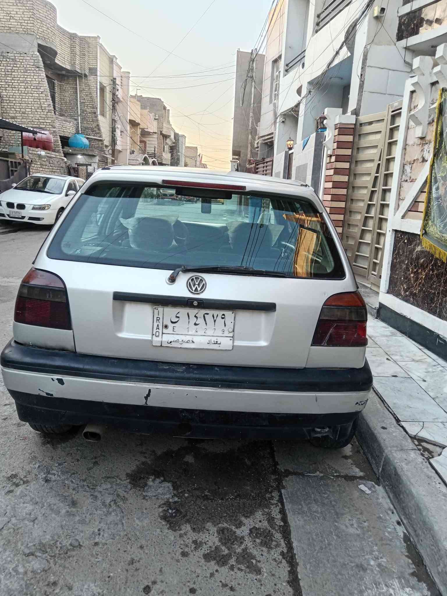 السلام عليكم كولف فولكس واكن موديل ١٩٩٤ جاهزه مكينه وكير خير من الله كهربئيات شغاله تخم تاير صدر جديد غرفه حلوه مشروع وطني سياره حلوه بدون خياس شواصي جدد كير اوتو ميكانيك بيع امراوس ونطي فرفق السعر ٢٨مكانهه بغداد الحريه الاتصال ***********
