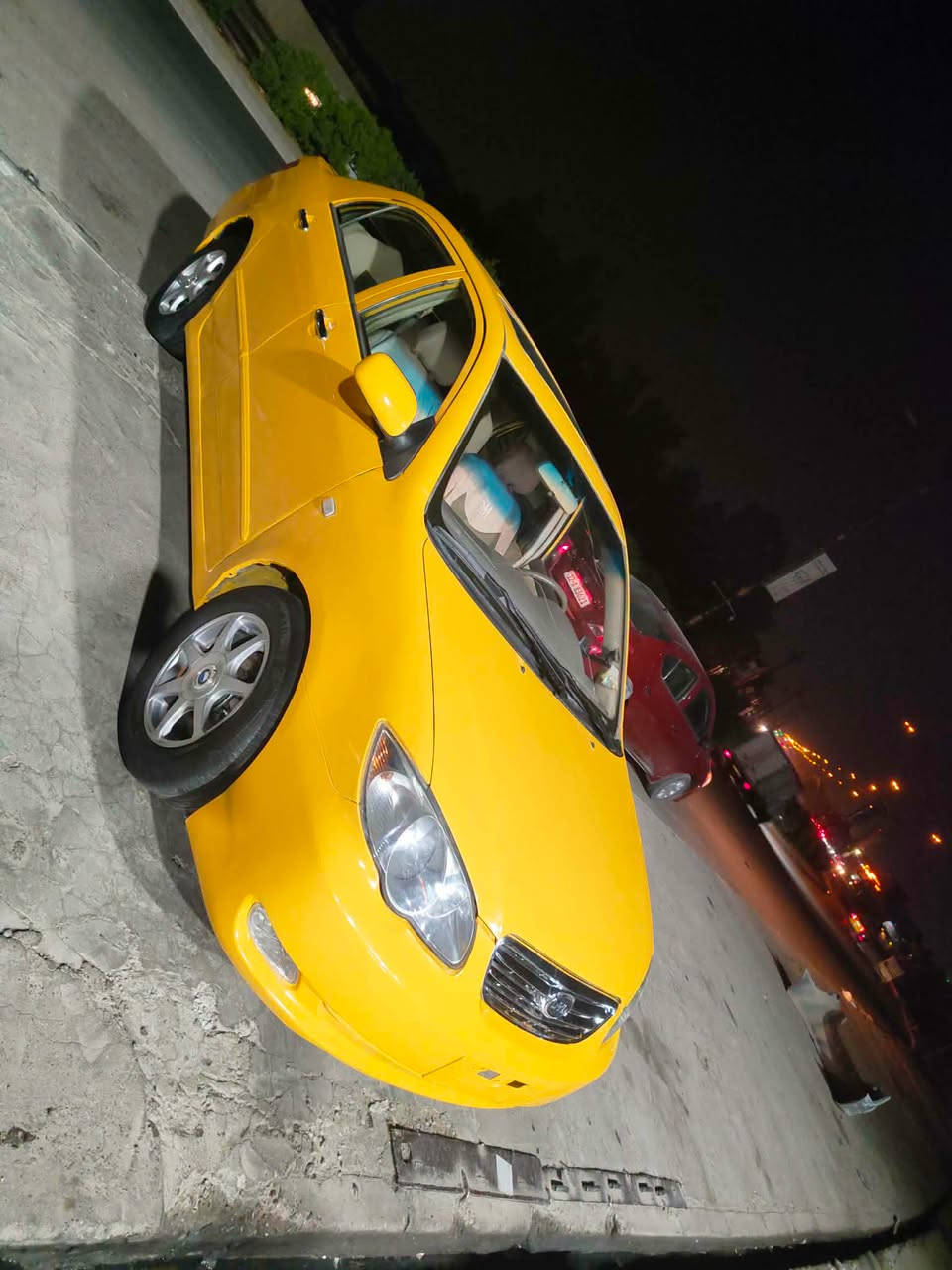 Byd للبيع
الموديل 2011
صبغ جديد نظيفة اقتصادية بالبانزين 
رقم ألماني مشروع وطني 
هيئة 200الف ع المشتري  غرامات صفر 
محرك مستبوشي اصلي مامحورة 
كير شرط سيارة مالرزق
السعر 38$
