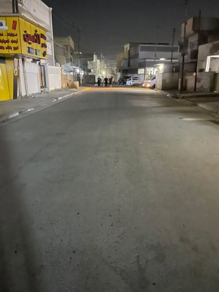 السلام عليكم
بيت للبيع طابو ملك صرف 

الموقع حي النفط قرب مركز شرطة الامين

المساحة ١٤٤ متر

الواجهة ٩ 

النزال ١٦ 

اخوان البيت موقعة فوق الممتاز 

وعلى الشارع عرض الشارع١٥ متر 

البيت زنجيل  بي بابين 

وايضاً موجود خلف البيت مشتمل مساحة ١٠٠ متر 

الواجهة ١٠ 

ونزالة ١٠ 

تابع للبيت 

ومقابيل المشتمل ايضاً تشجير بمساحة ٤٠٠ متر 

كلهة مع البيت 

نضافة البيت ٨٠٪؜ 

بناء التسعينات 

اي استفسار 

***********.  رقم الهاتف
