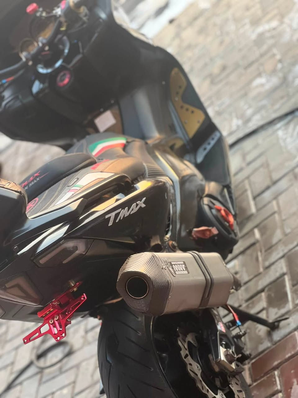 السلام عليكم
TMAX 2011 560 
دراجه كله مزوده عليهة مكينه 560 
بوركمندر بليني برمج ع عقل دراجه وكامل 🔥
سلندر مالوسي 
كام شفتات مالوسي 
شوته مالوسي 
كلج امامي جكوسته 
كلج خلفي بليني 
قايش بليني 
كلج دهن بليني 
عنابير برنبو 
فجوج برنبو 
فلنجات رياضي 
اكزوز و هدرز مايف 🔥
جاملغ BCD
ماصده BKR 
زوج تايرات جدد بيرلي ابو جدحه 
بعد بيهة هواي غراض نسيتهن😅
المكان بغداد الشعب الي بخاطره يتصل وعيوني اله ***********
سعر ع خاص $$
