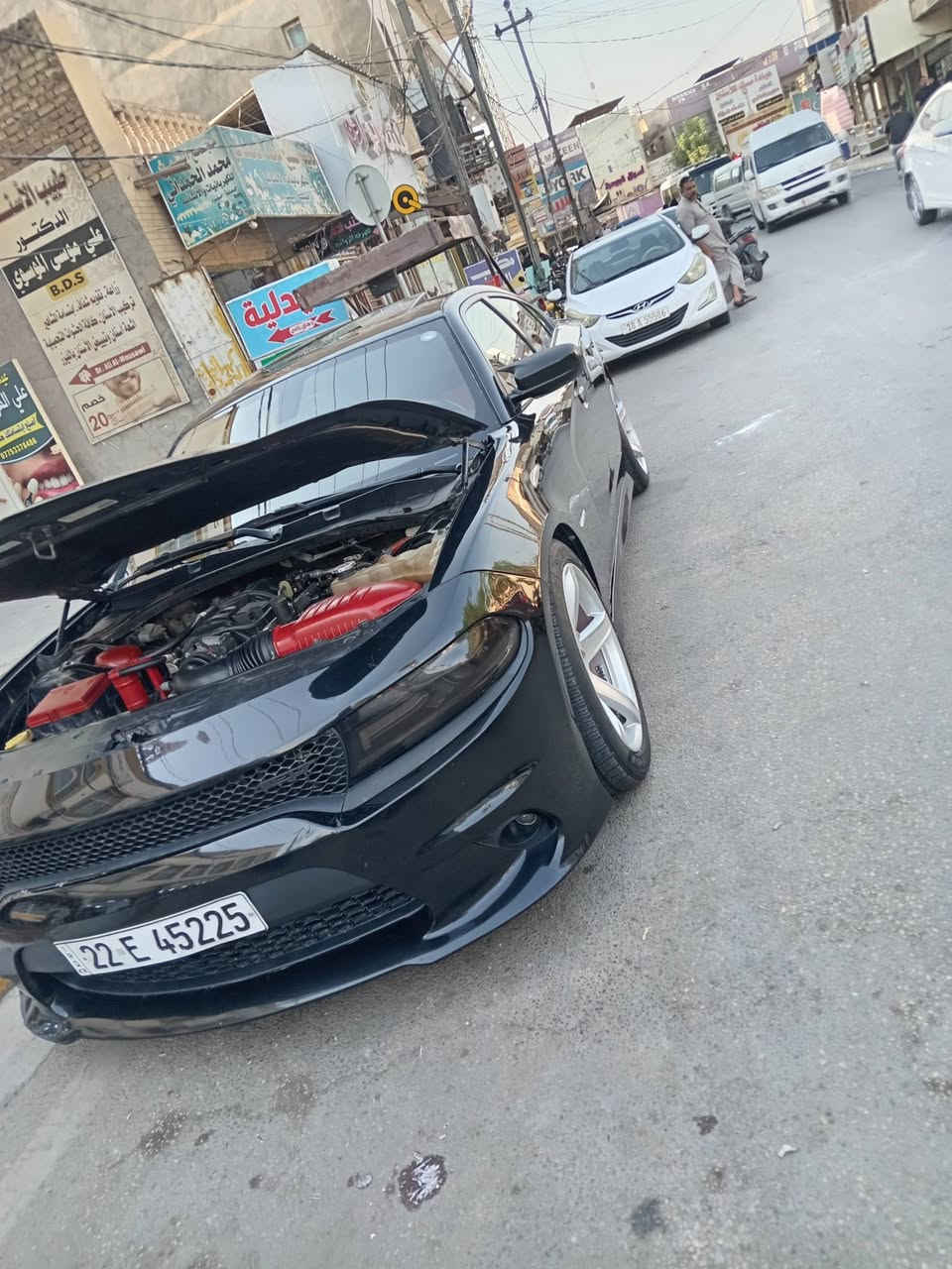 السلام عليكم اخوتي الاعزاء
رحمه الله والديكم الي تعجبه السياره اشلع عيوني وياخذه والي متعجب يترك تعليق اليق بي وباخلاقه وجوه مداس أصغر واحد بيكم
للبيع جارجر 2015 RT ماكس
. فول ماعدى الرادار
. فتحة سقف
. كشنات جلد تدفئه وتبريد وسترين تبريد تدفئه + تحكم ستيرن
. خزن ميموري + دواسة بانزين والبريك تحكم كهربائي
. ويل نجمه اصلي مكفول + تخم تاير
. گير ومحرك مال ١٨
. اكسل قفل 3.9 srt
. السياره مفرغه وصوت رعب 
. السياره كنديه بدون حادث بس بيه  قبق صندوك بي طخه بسيطه  ومبدل اصلي
نقص السيارة فقط كمبريسر تبريد. مبدل فريز جديد ومجموعه كامله مال تبريد بس كمبريسر لاطش 
سعر السياره 187$
عنوان السياره/ كربلاء / طوريج
*********** 
.
