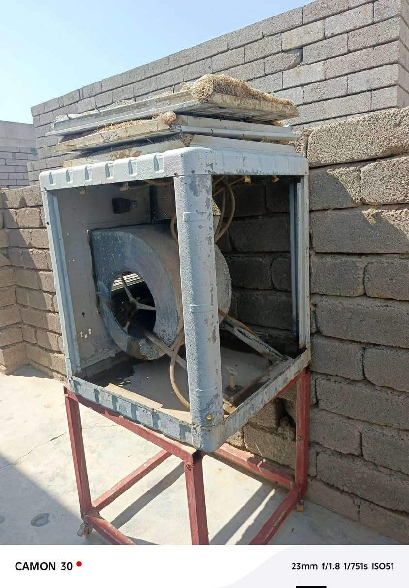 السلام عليكم گشر مبرده جديد سعر 35 قفل  جاهز معى حلفات معى تسيس تقسيم / غير متواجد ع الفيس فقط ع رقم ***********
