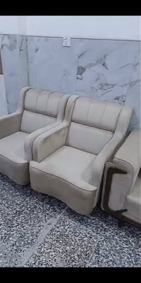 ١٠ مقاعد • غير مستخدمة • بدون ضرر