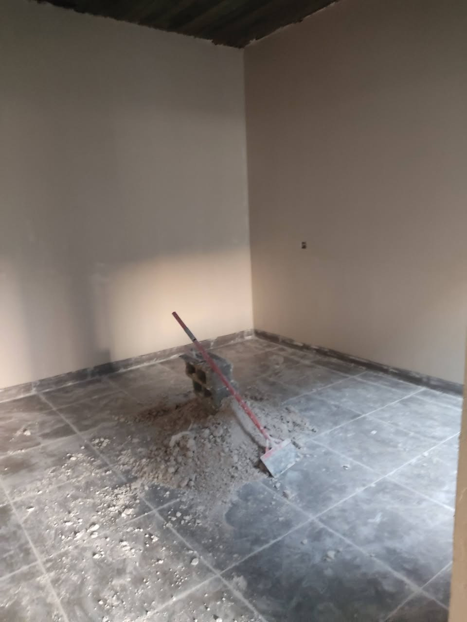 اسطه جص • متفرغ