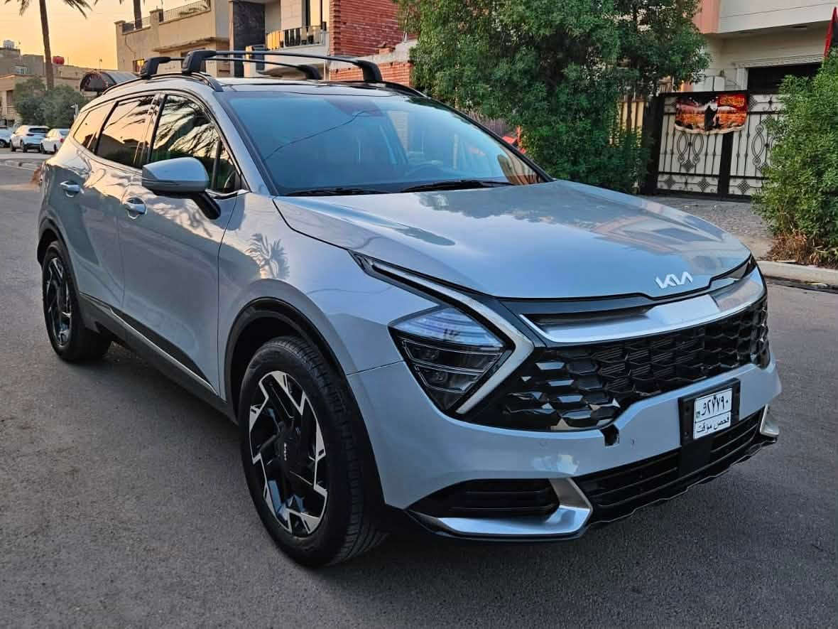 كيا سبورتج اس اكس برستيج ٢٠٢٤
Kia Sportage SX Presige 
السياره فول مواصفات ماكو شي ما بيه  بدون دواخل ايرباكات سليمه 
ماشيه 32.000km 

المواصفات 
تحكم ستيرن 
رادار امامي 
حساسات امامي خلفي 
كامره ٣٦٠ درجه 
اوتو ستوب 
كشنات كهرباء 
ذاكره خزن ميموري
تدفئه تبريد كشنات امامي
بانوراما 
تحديد مسار 
قفل سرعه 
جنطه كهرباء
نقطه عمياء

وبعد اكو مواصفات هوايه متجي عله بالي المهم السياره واحد عله واحد 

صور الحادث موجوده 

السعر 215 ورقه بدون رقم 230 مرقم وكامل انته بكيفك شتريد اني حاضر
التواصل عله رقم***********

