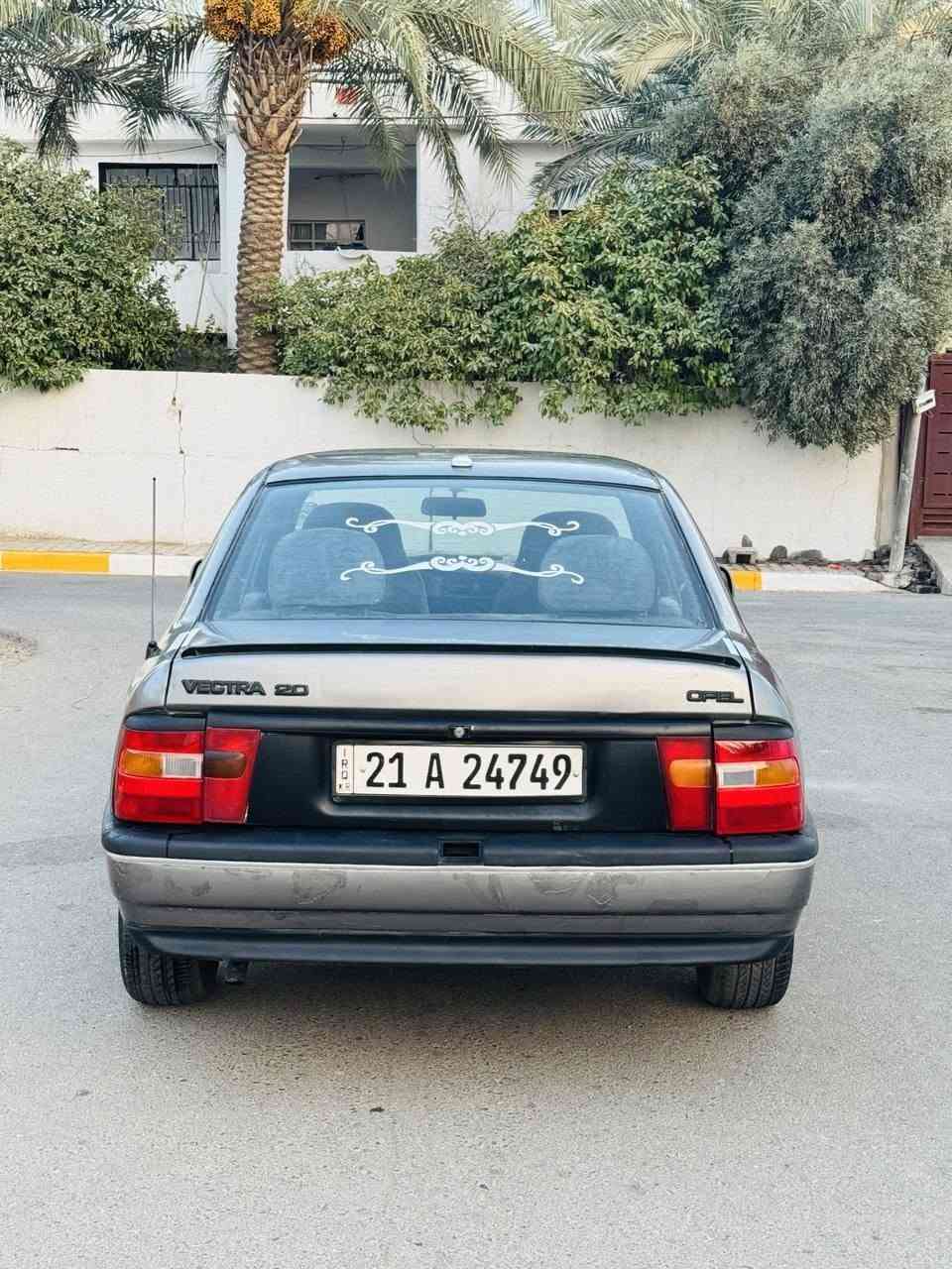 اوبل فكترا للبيع
رقم سليمانيه سنويه ورقم كلها جديد شرط التحويل 
محرك كير ومحرك شرط لاصرف ولا بخار
كهربائيات وتخم تاير وصدر امامي وخلفي كلها جديد
سياره مكفوله شرط عل بلاد سياره بدون ضربه وبدون خياس
السعر 38
***********
