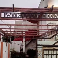 سقيفة حديد • صبغ خشبي • التأميم ٨ اشباط