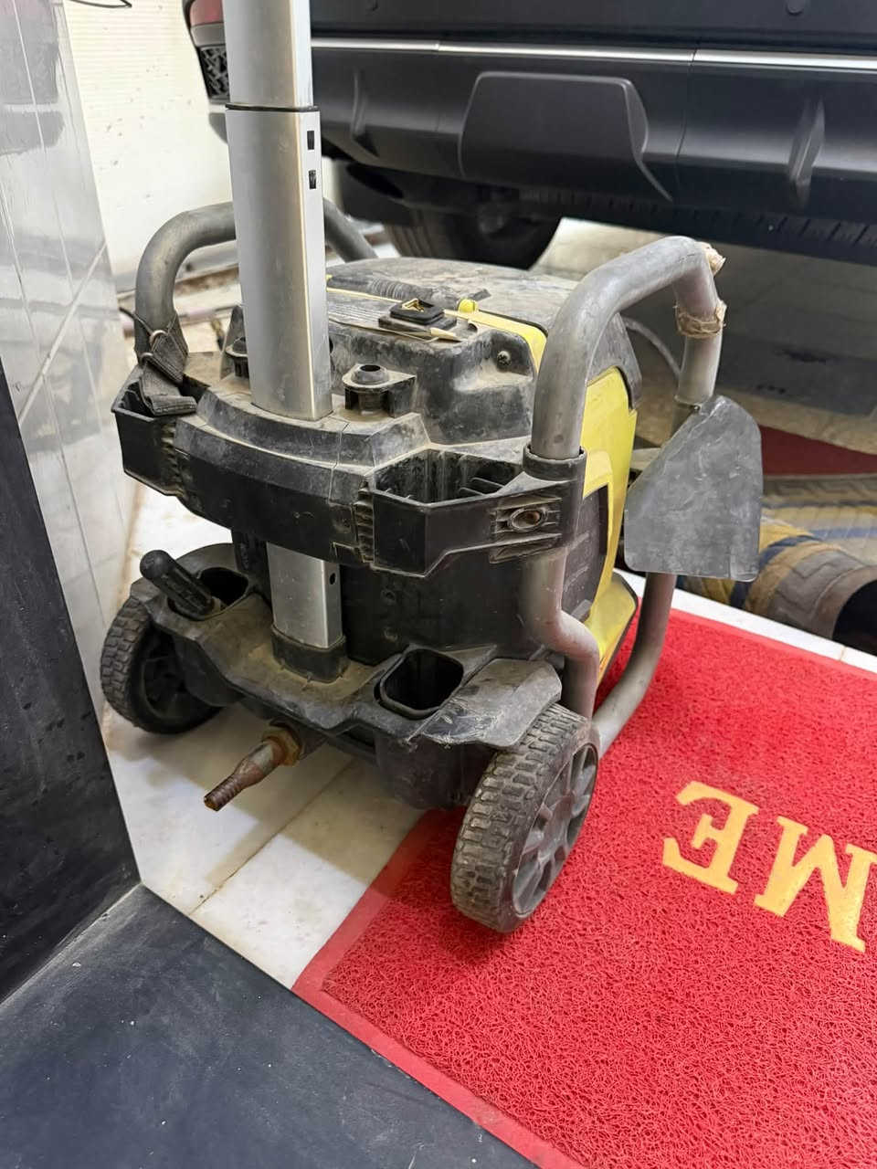 للبيع مضخه غسل ريوبي اليابانيه 
شحن ليثيوم مع ٣ بطاريات ليثيوم 
مال باله 
جديده بدون اي عطل 
سعر ٣٠٠ الف 
للاتصال ***********
